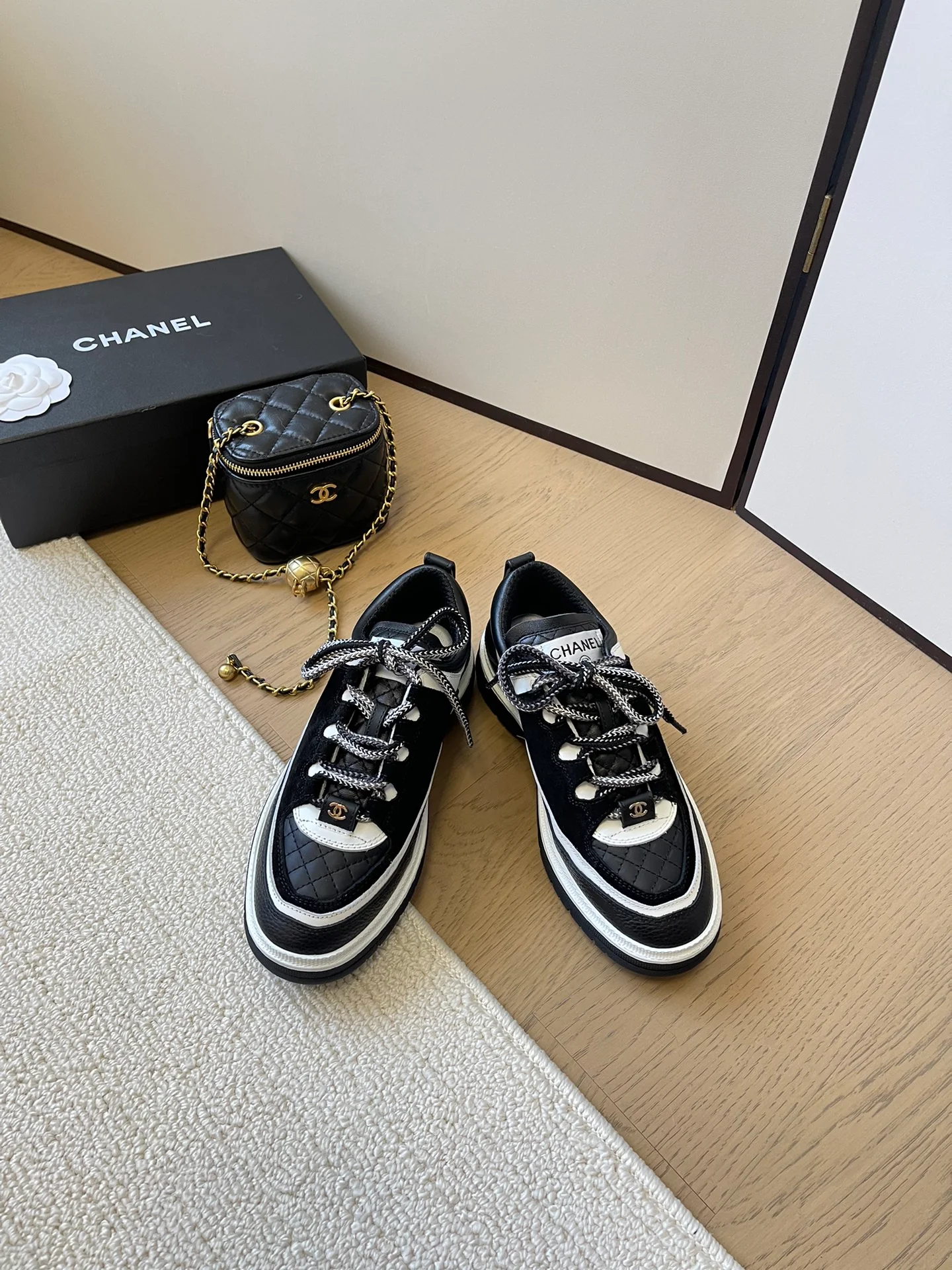 Повседневные туфли Chanel 2024 - черные