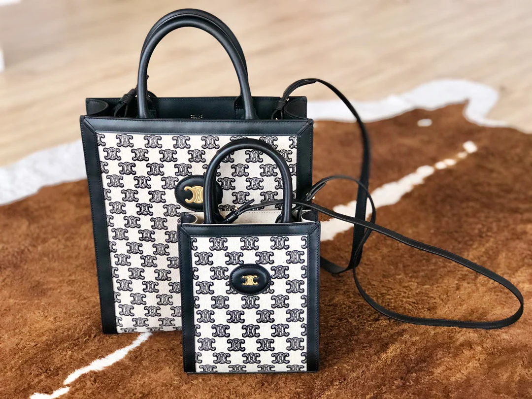 cabas - Миниатюрная вертикальная сумка Triomphe с вышивкой