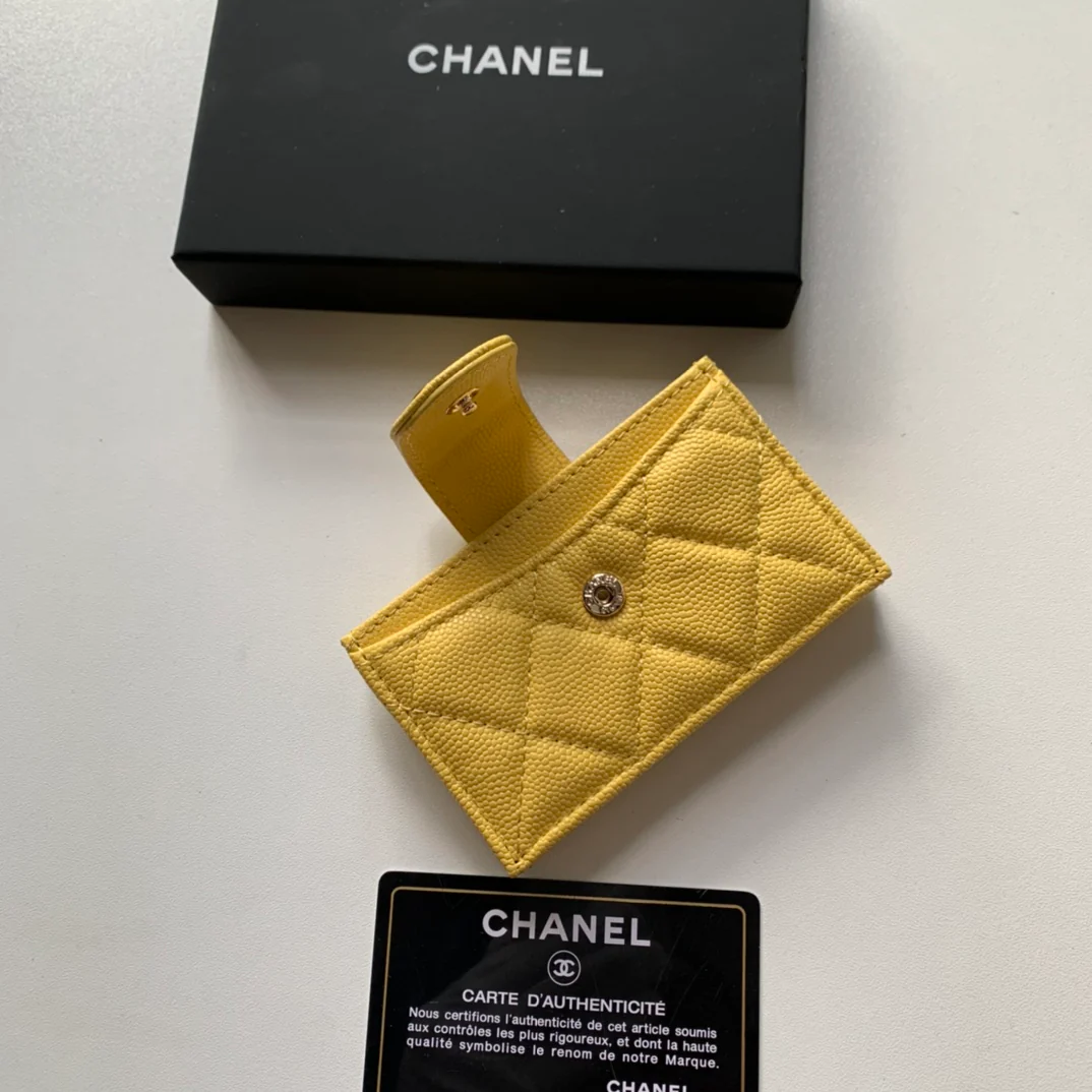 Chanel 多隔层风琴卡包
