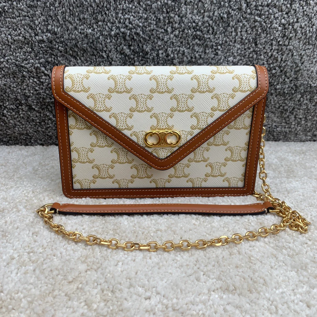 Кошелек Celine Maillon Triomphe с логотипом и цепочкой из овечьей кожи — 1