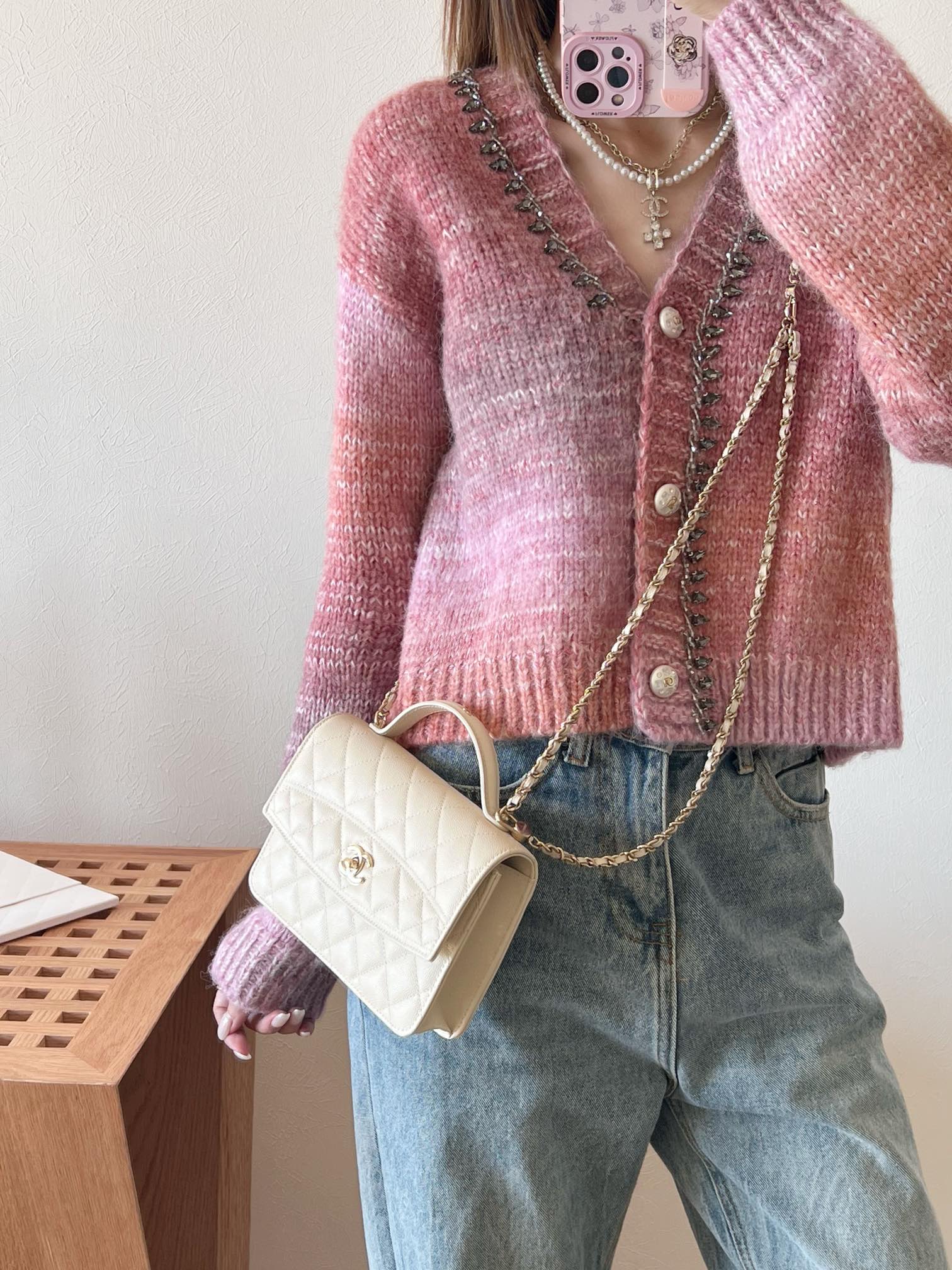 Рюкзак-мессенджер Chanel 25c - кремово-белый