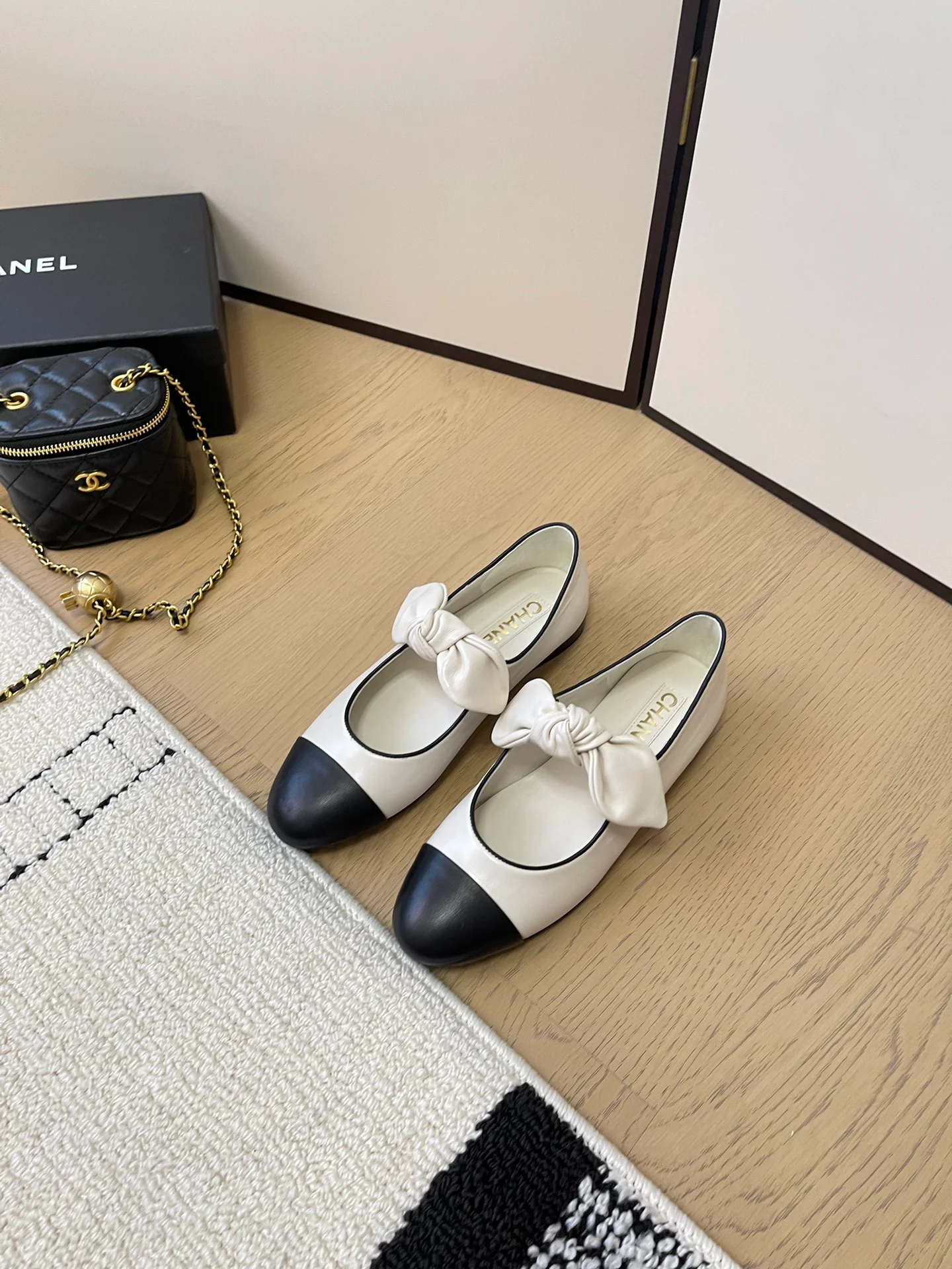 Балетки Chanel 2024 Ribbon - белые