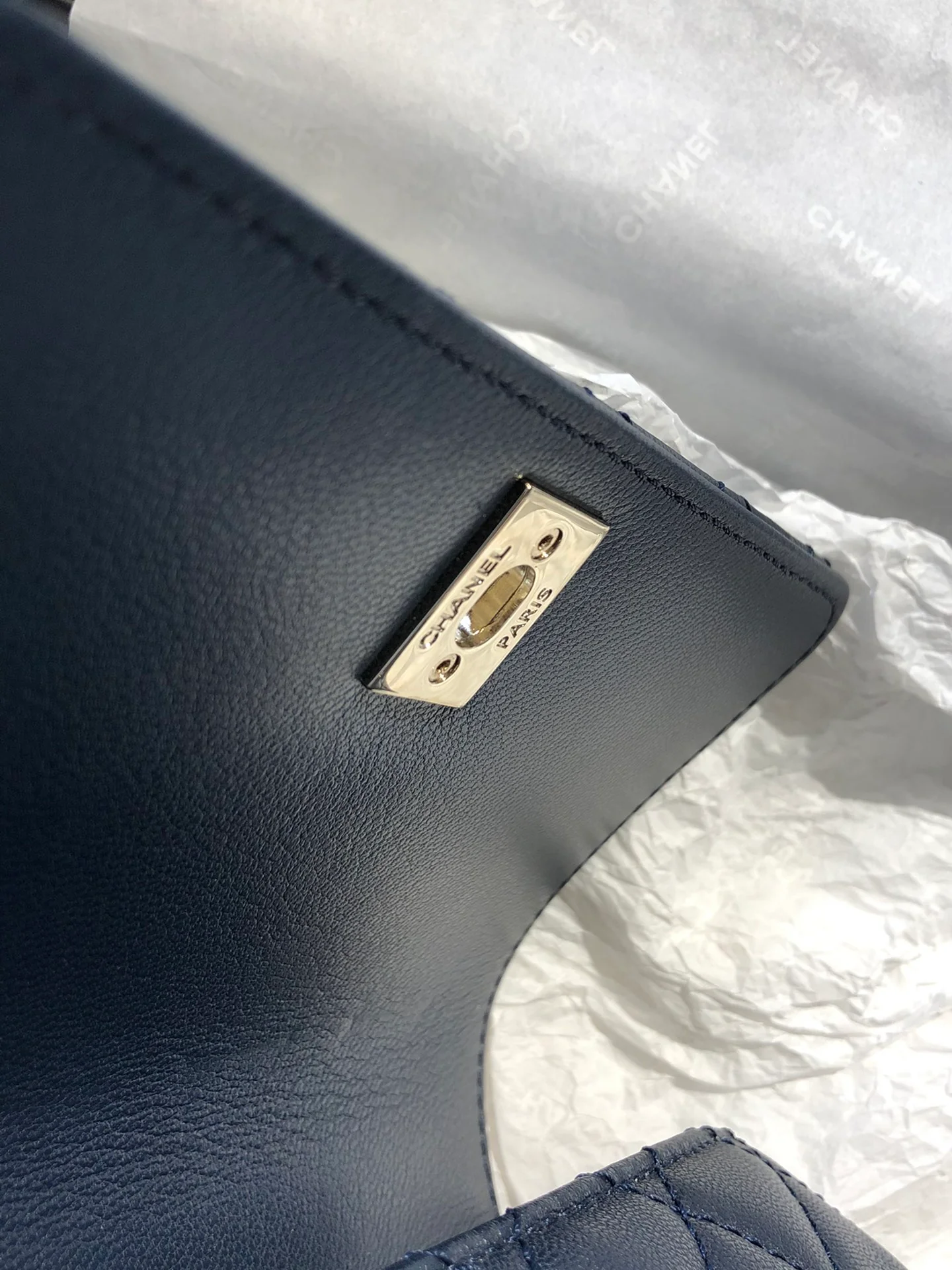 Мини-сумочка Chanel Coco Handle Rainbow Bag - темно-синяя