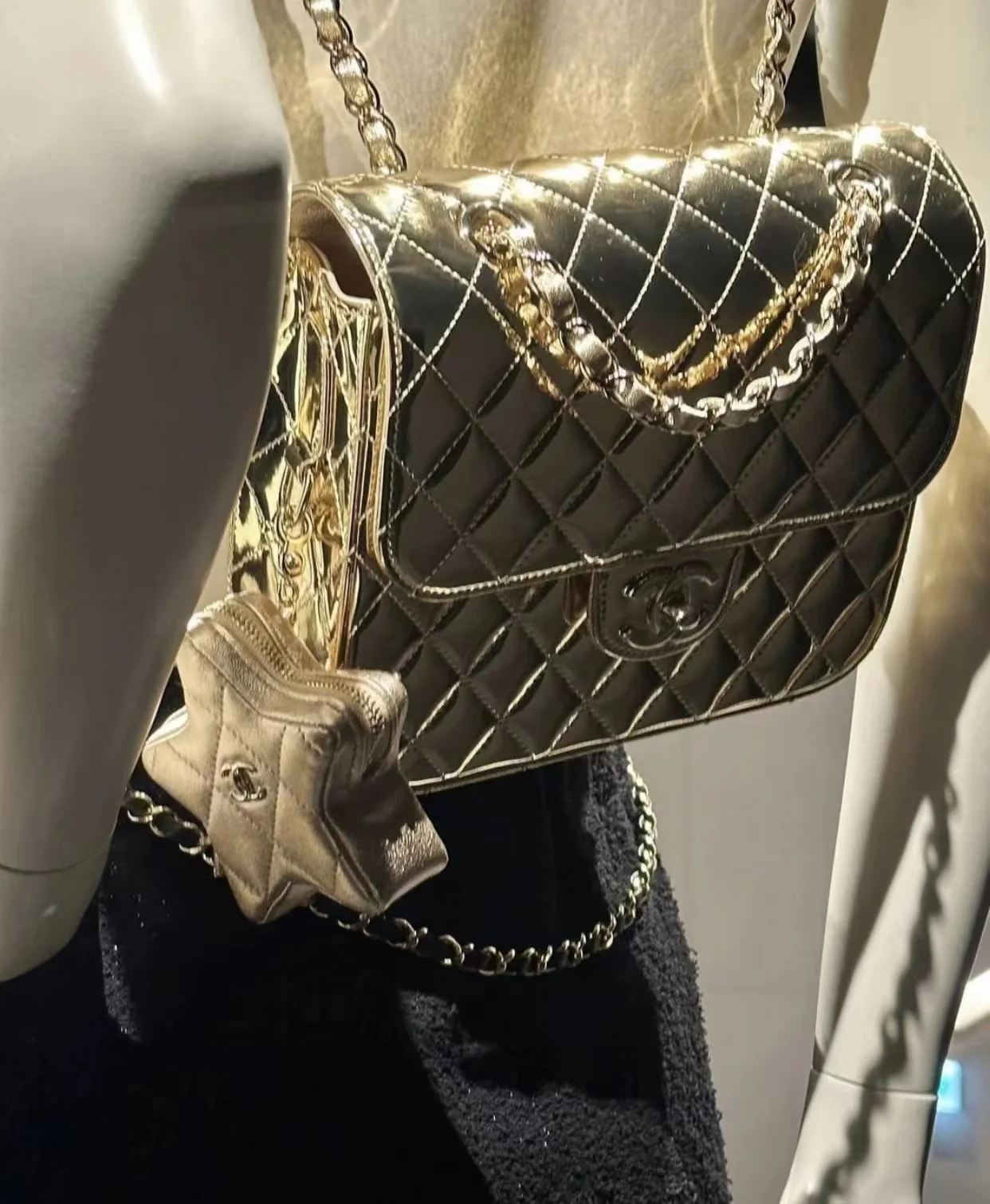 Рюкзак Chanel Early Spring Collection 24c - золотой