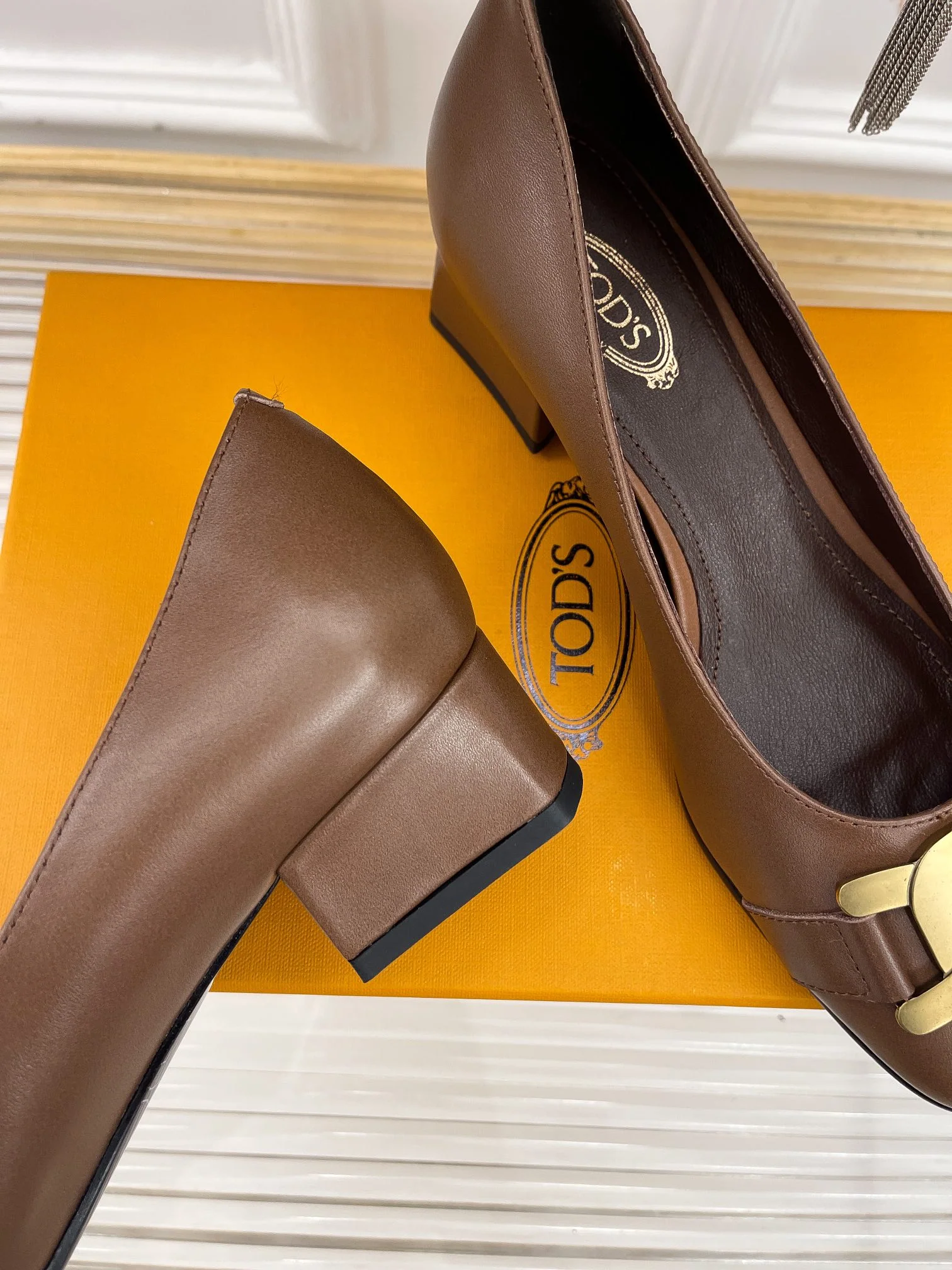 Tods - Лоферы с металлической пряжкой - Коричневые