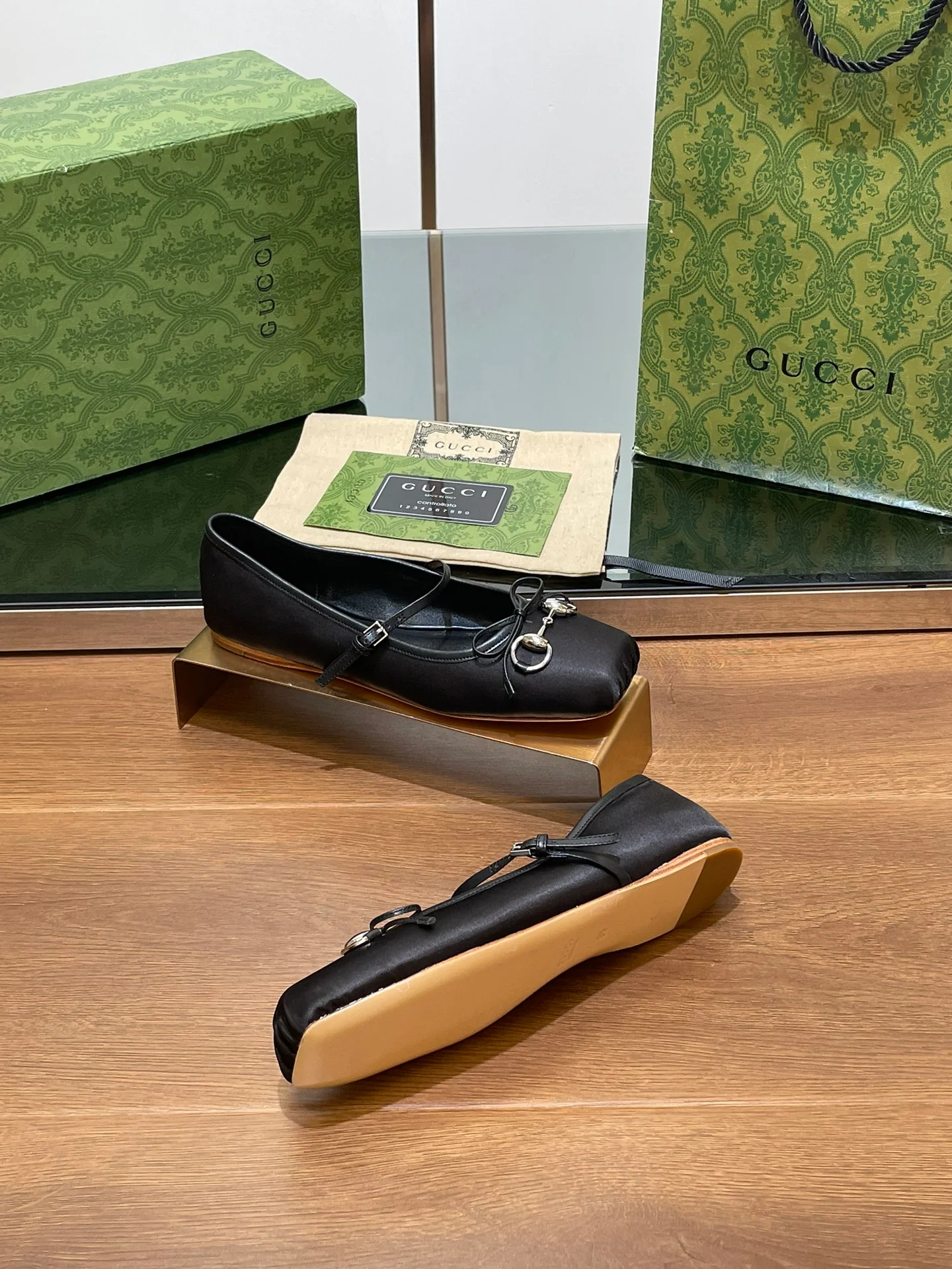 Балетки Gucci 2024 Ballet Step Buckle Flats - черные