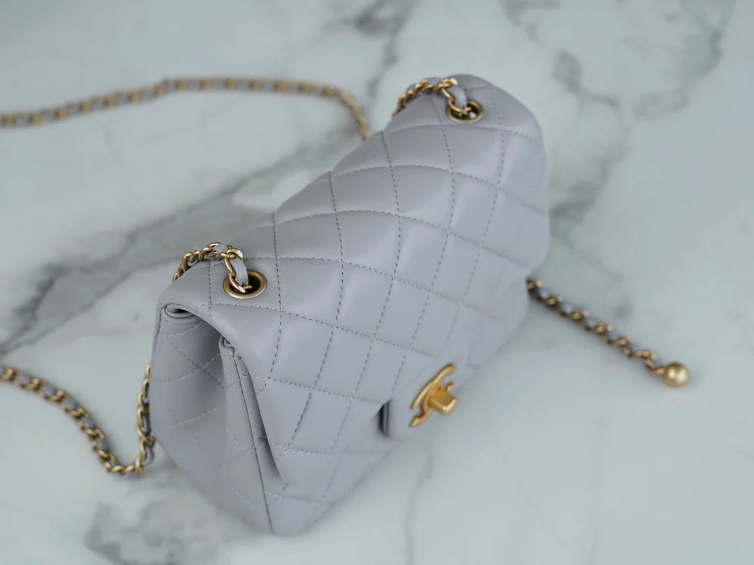 Мини-кювета Chanel CF Gold Ball - светло-серый