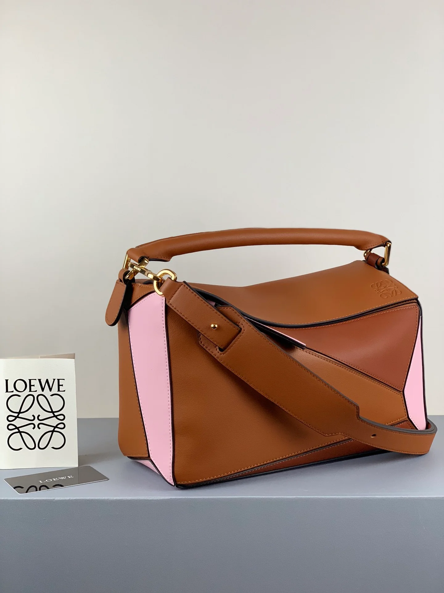 Сумка Loewe Puzzle, телячья кожа, средний размер, 6