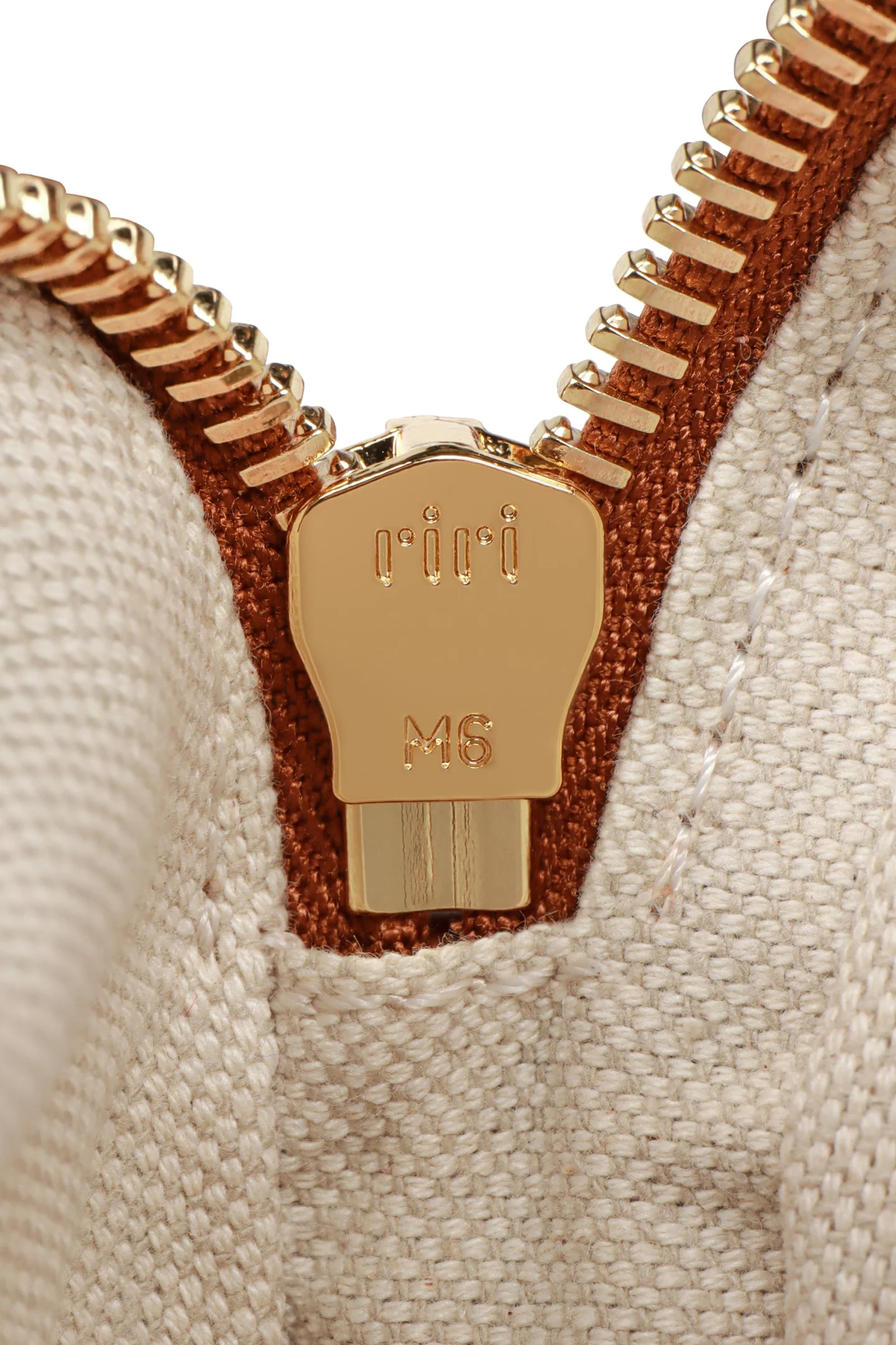 Рюкзак Miu Miu из канваса и кожи, маленький, коньячный.