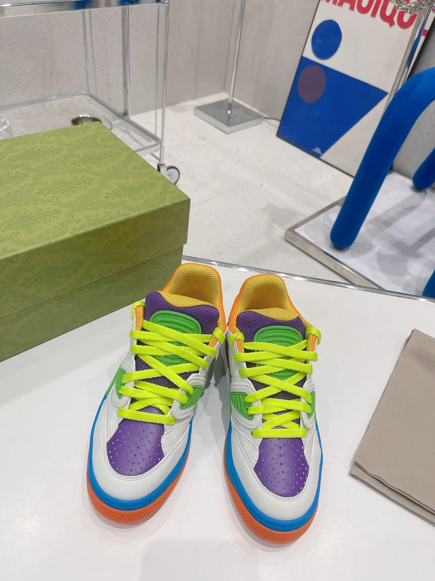 Gucci - Белые кроссовки - Кроссовки - Повседневная обувь - 18