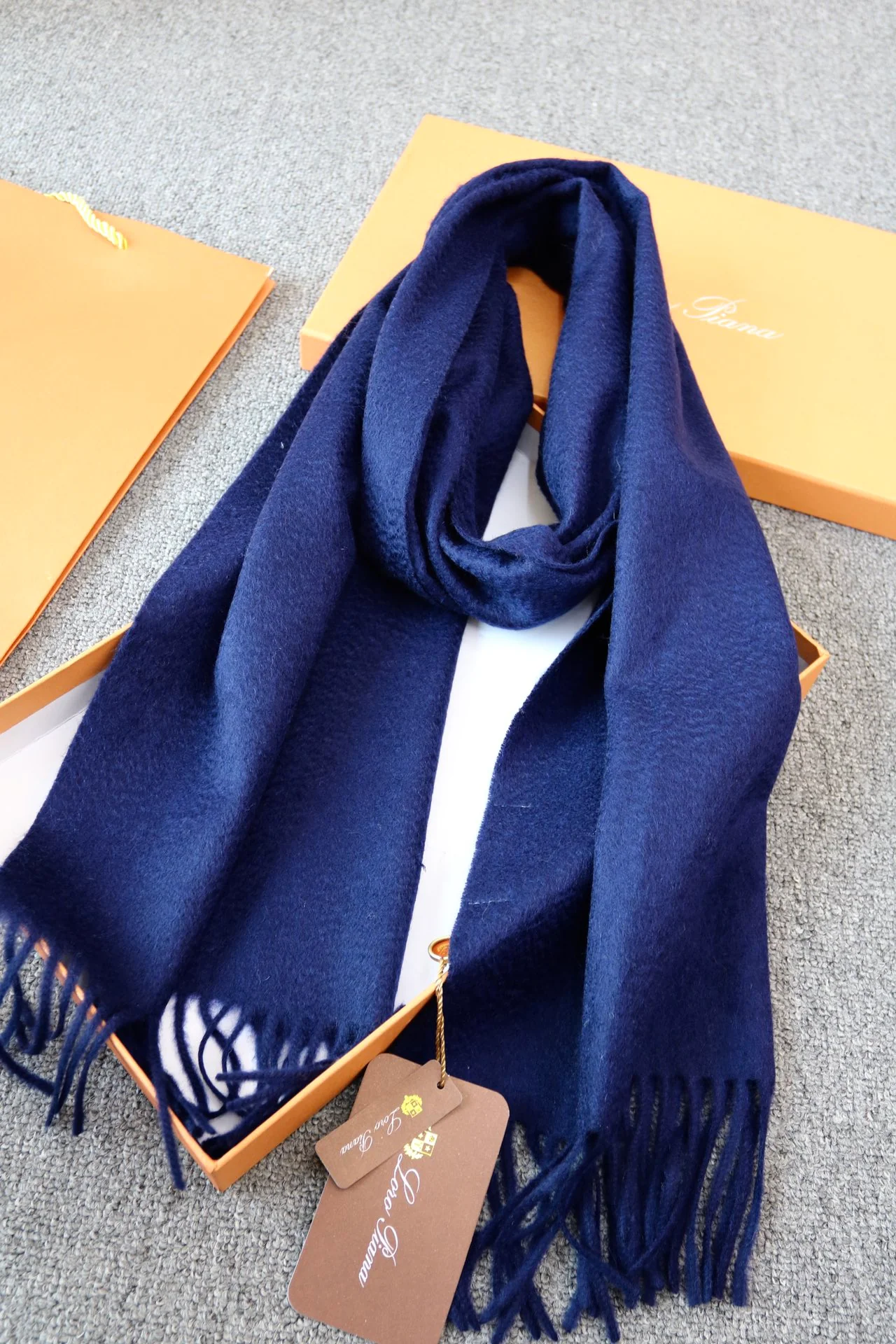 Шарф Loro Piana - Water Ripple из кашемира - 100% кашемир - 30 см - 180 см