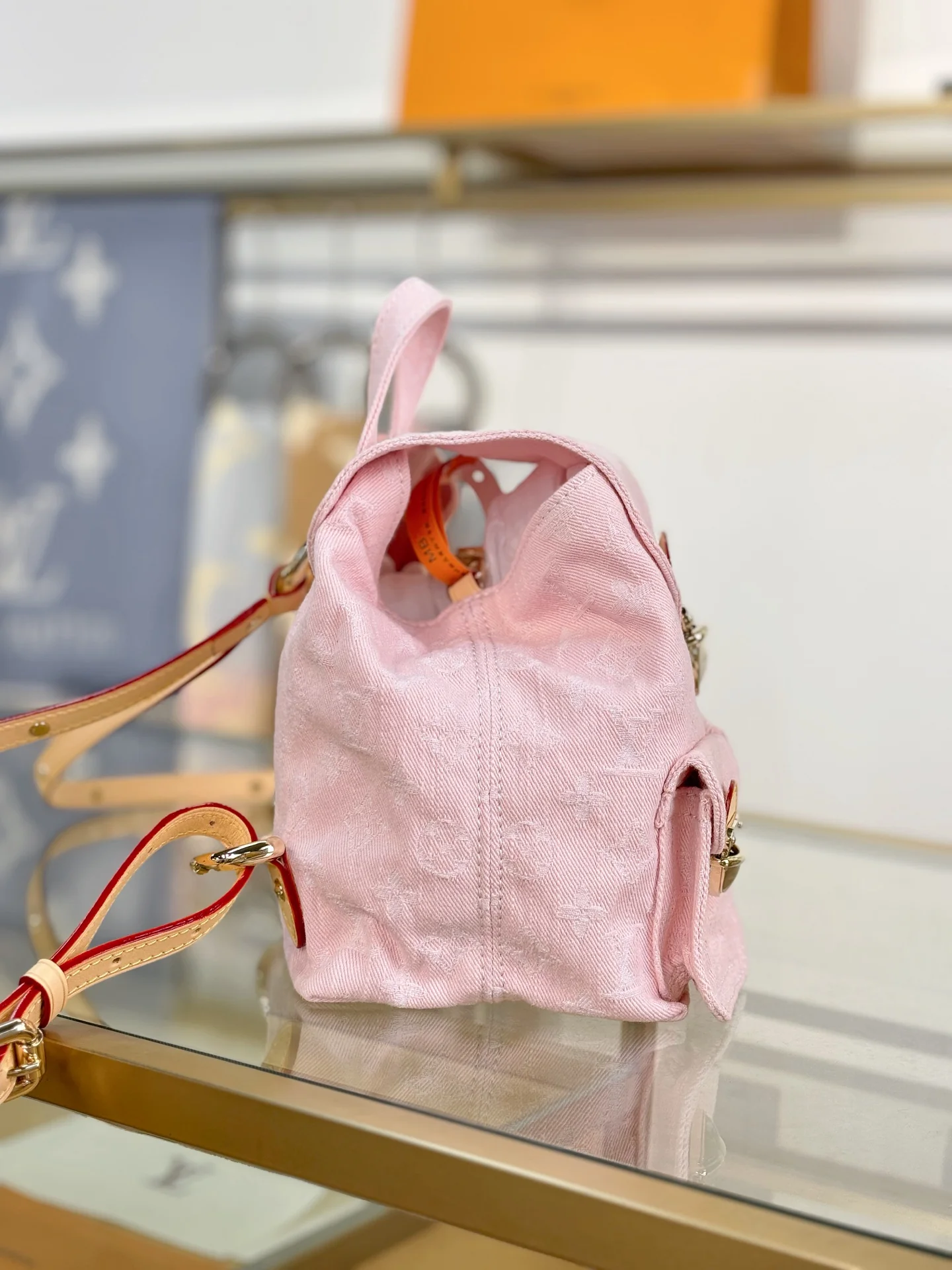 LV-m13031-venice shoulder bag-pink