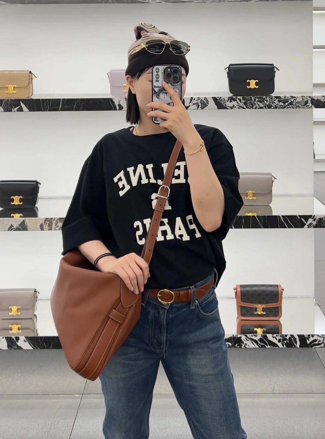 Celine 2404 - Футболка с коротким рукавом и принтом логотипа - Черная