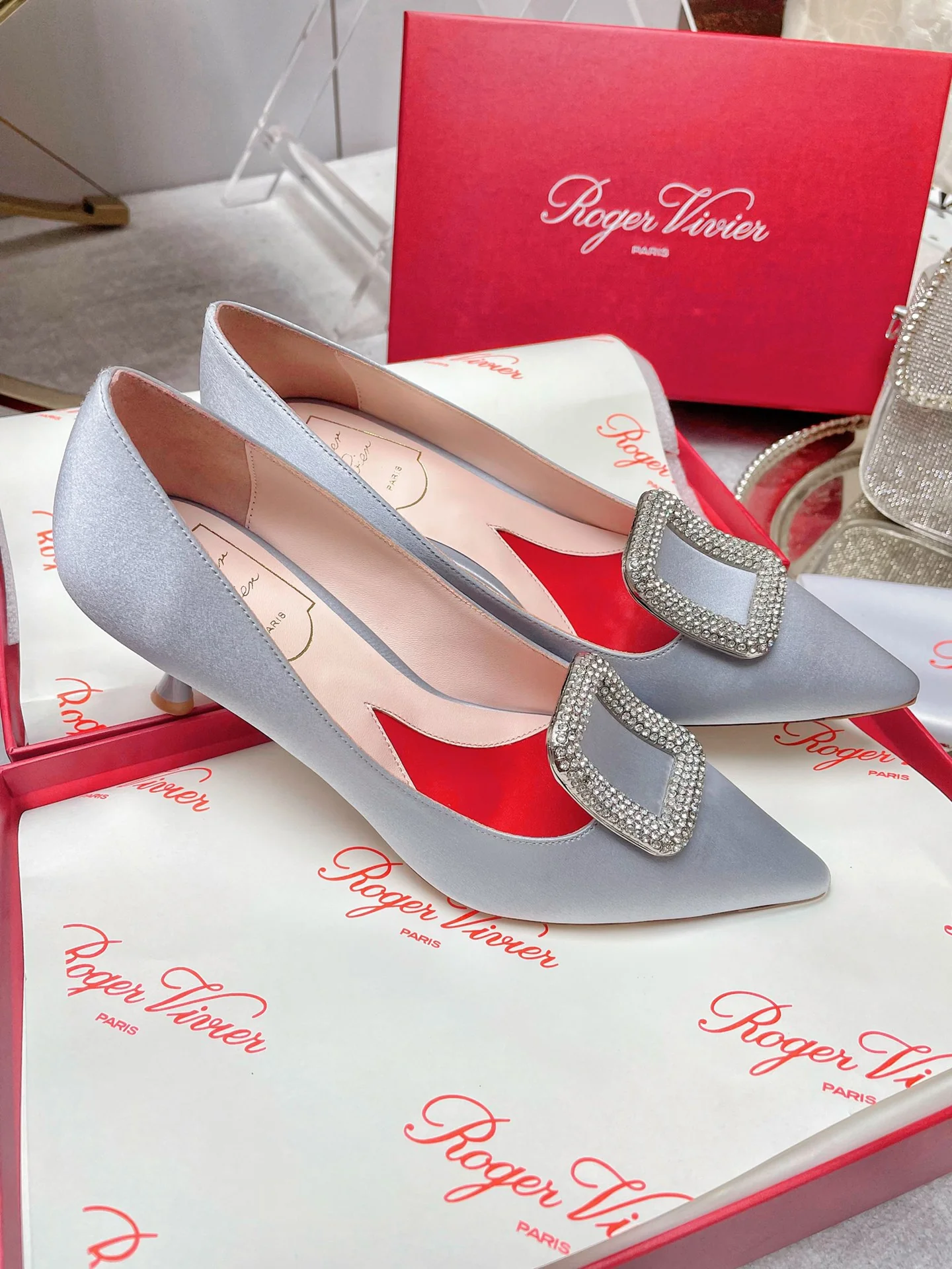 Обувь RV - Коллекция ранней весны 2022 года - Туфли на каблуке с острым носком - Серо-голубые