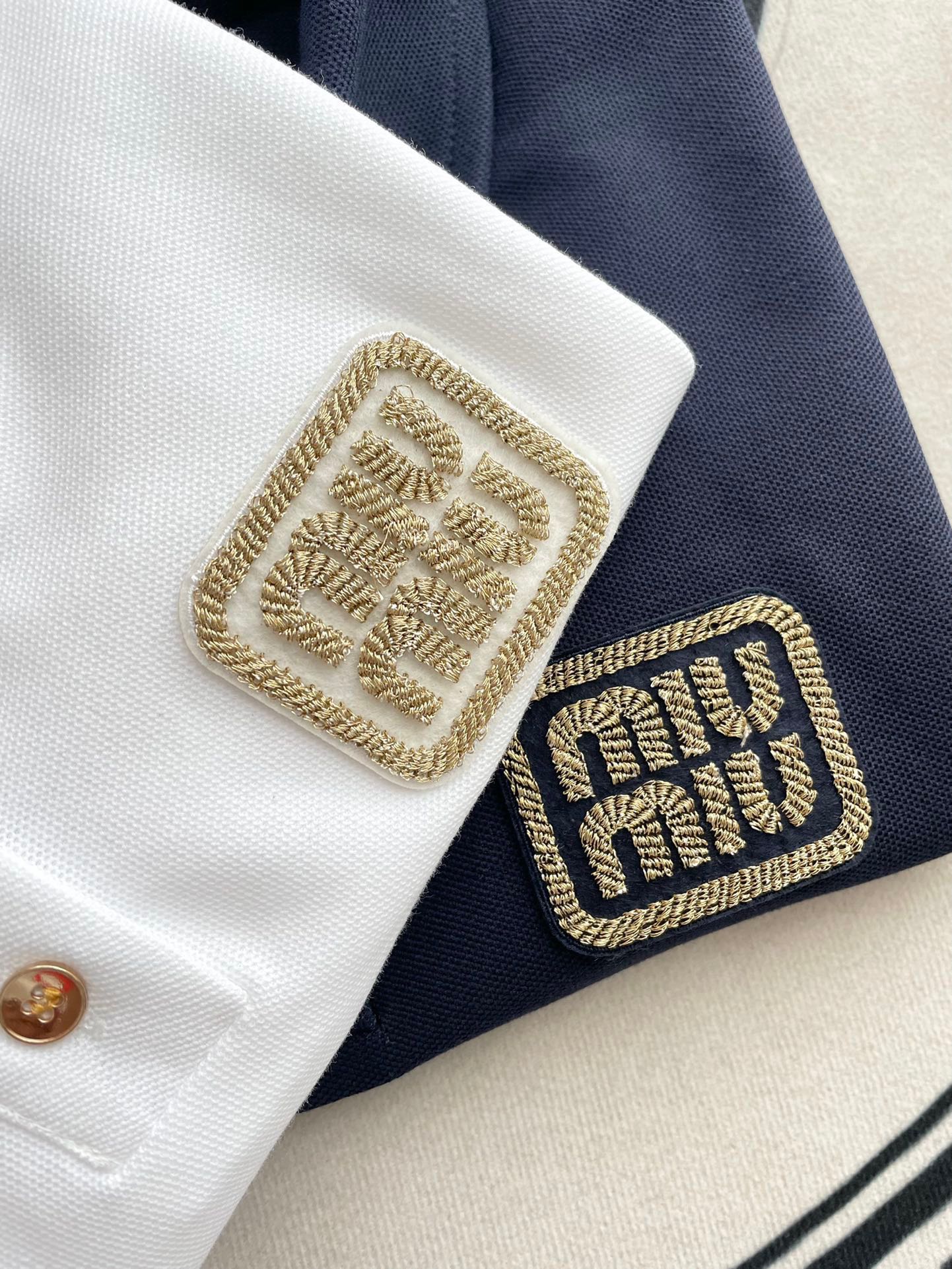 Miu Miu-2404-Футболка с коротким рукавом и воротником-поло