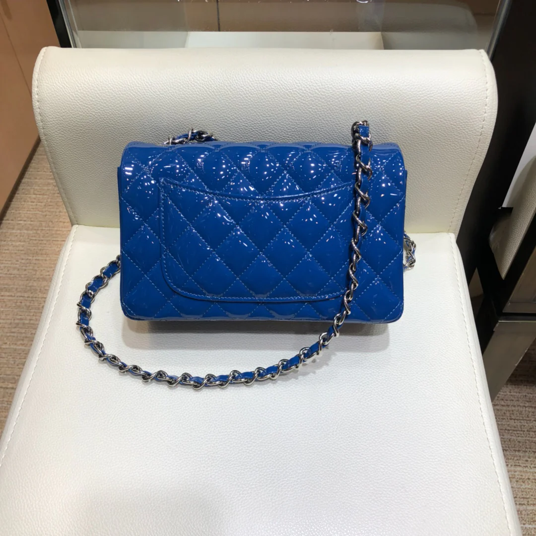 Сумка Chanel CF - лакированная кожа - серебряная цепочка - 20 см