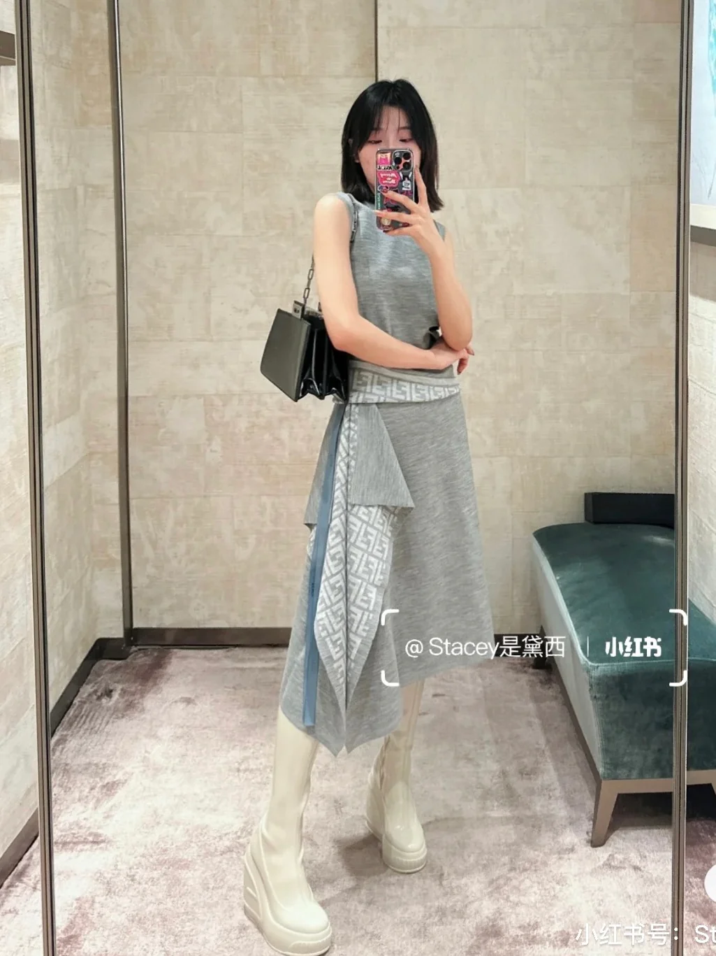 Fendi Peekaboo Cut Medium Black