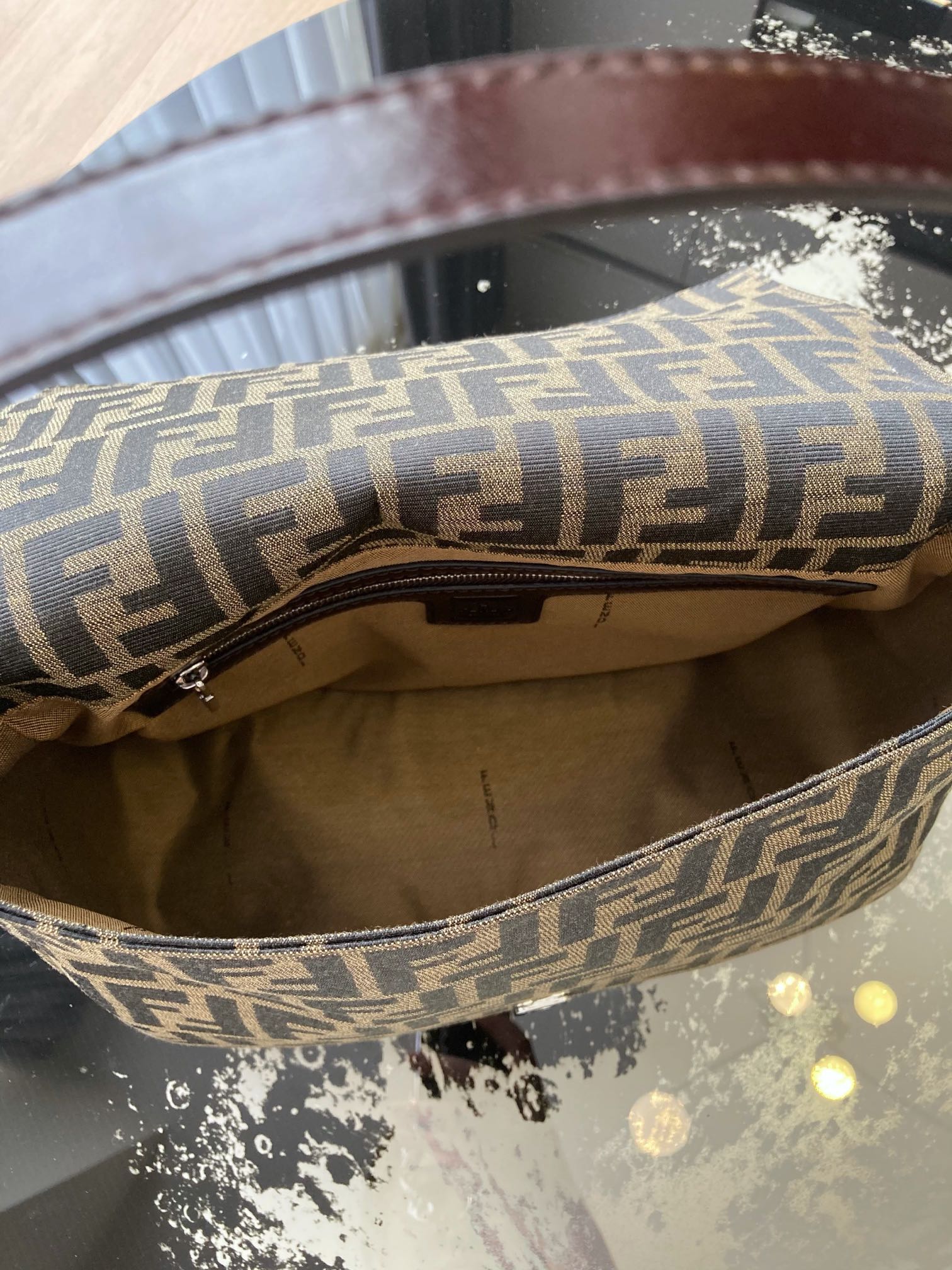 Багет Fendi, багет, багет