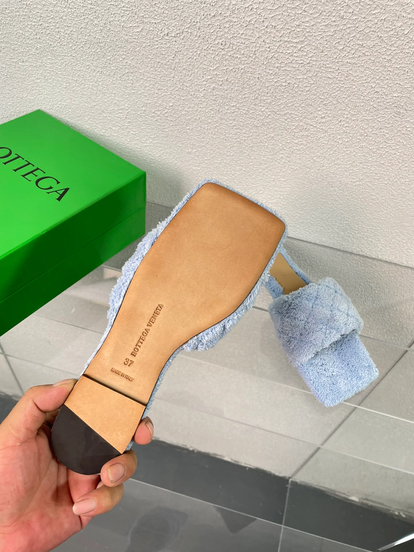 Новинка 2023 года от BV - Серия плюшевых тапочек - Светло-голубые