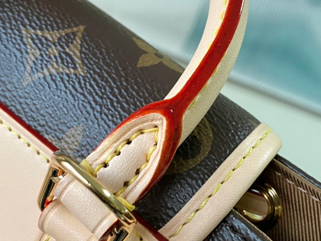 m46932-LV-excursion-pm-Backpack-Classic Monogram Canvas