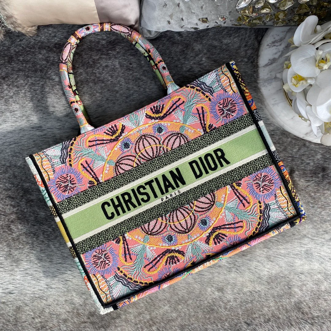 Сумка Dior Book Tote, маленькая, 36,5 см, разноцветные цветы, 1 шт.