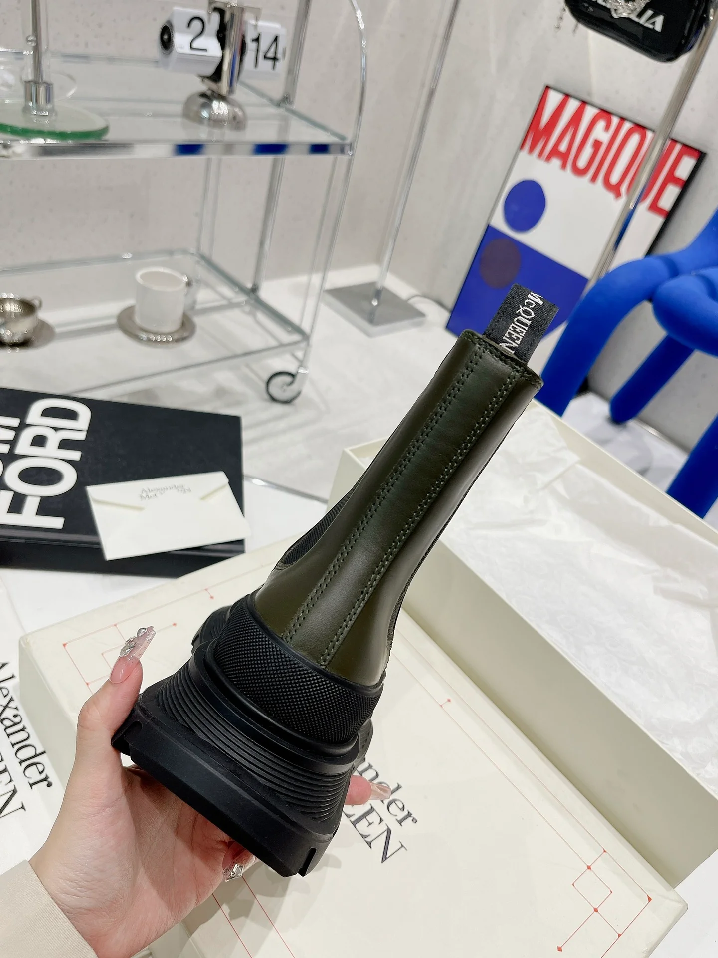 Коллекция McQueen 2022 года с подиума - Ботильоны