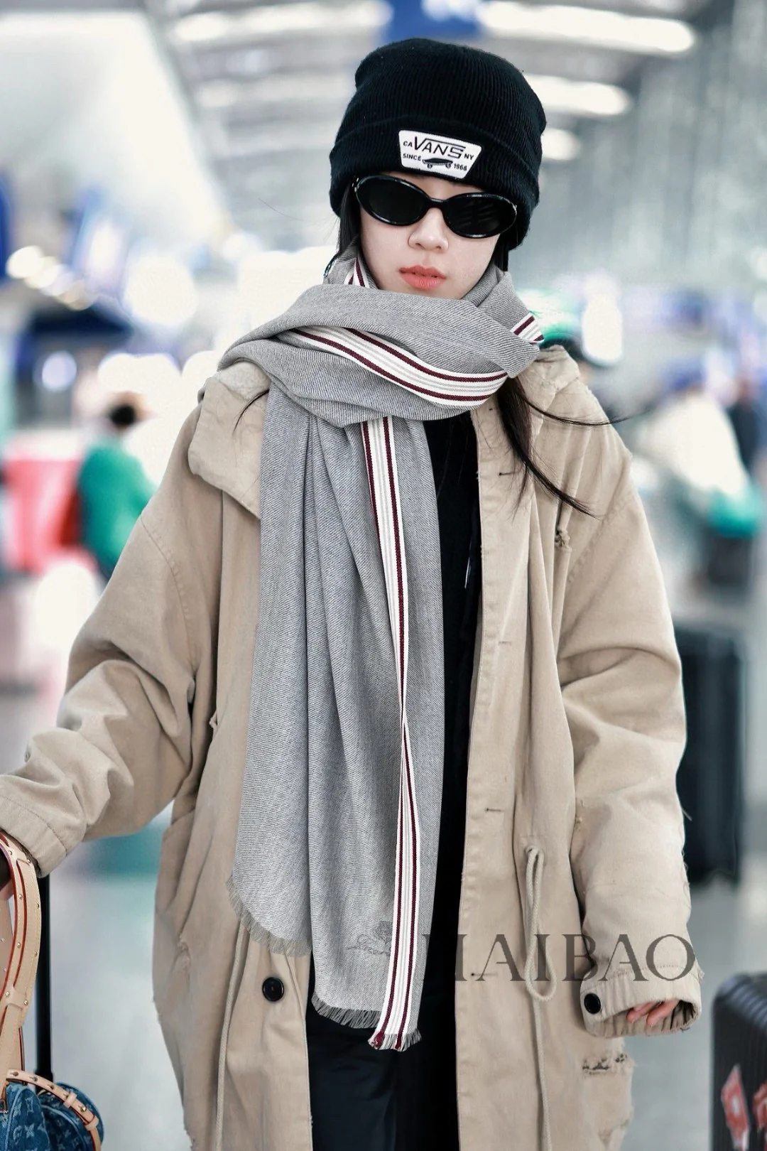 Шарф Loro Piana 2024 однотонный вязаный - серый