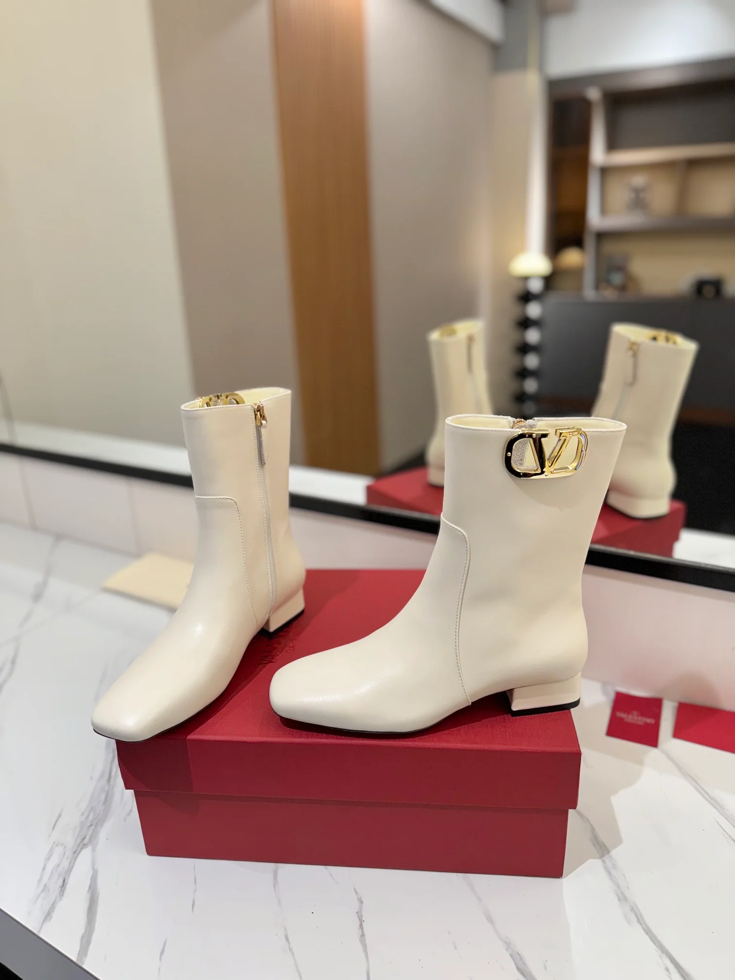 Ботильоны Valentino 2024 из кожи - белые