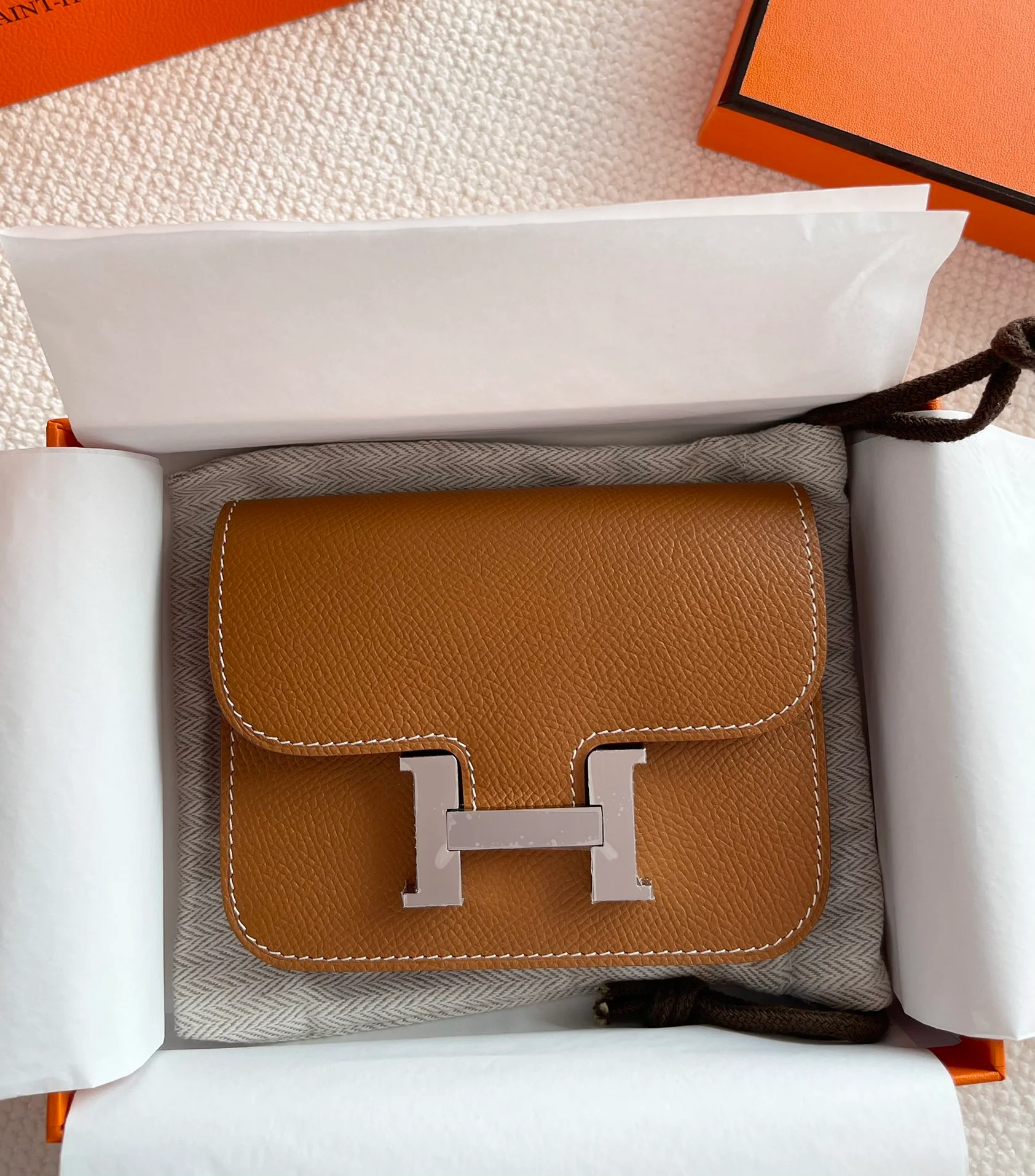 Hermes Constance Mini 19 Коричневая пряжка Epsom с серебряным покрытием