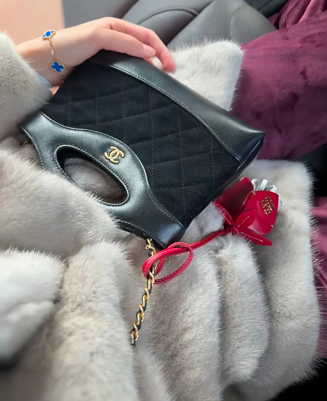 Сумка Chanel 25p nano31, замша, черная.