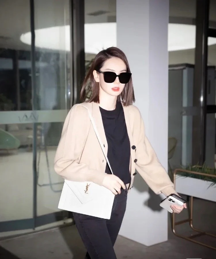 Большая сумка-конверт из овечьей кожи YSL-gaby