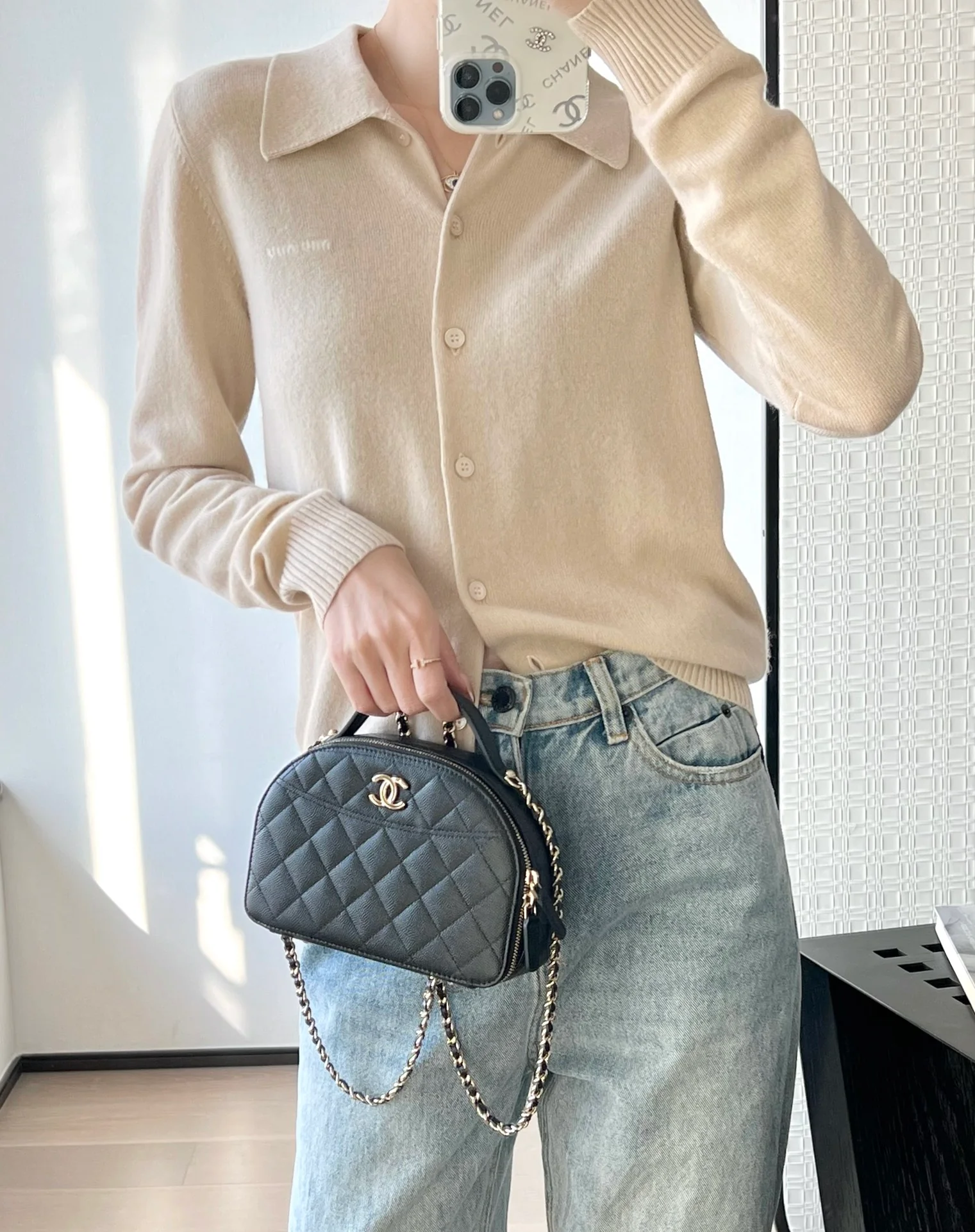 Сумка Chanel 25c Bowling Shell - черная