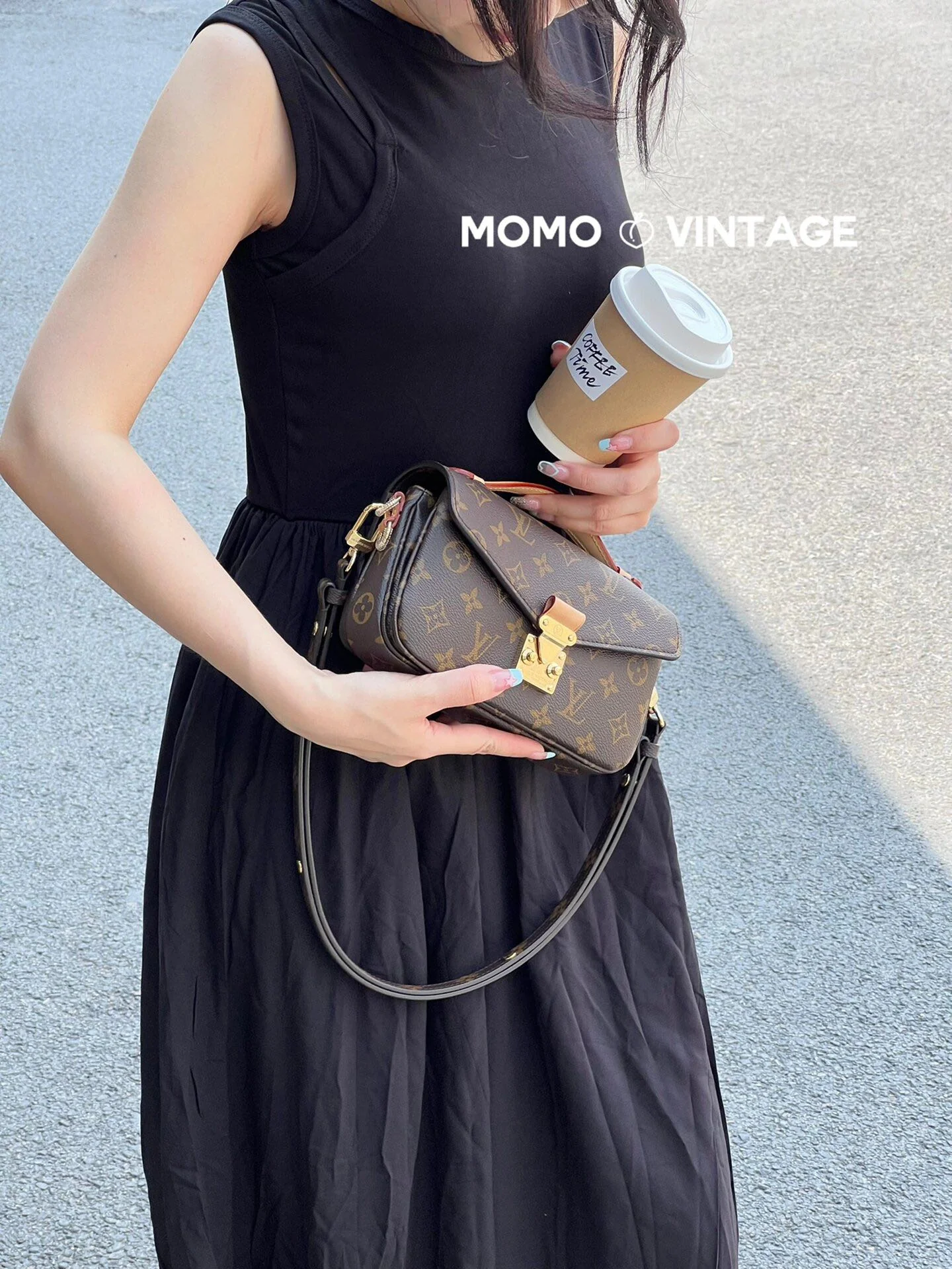 m46279-LV-pochette-metis-east-west-messenger bag-shoulder/crossbody bag