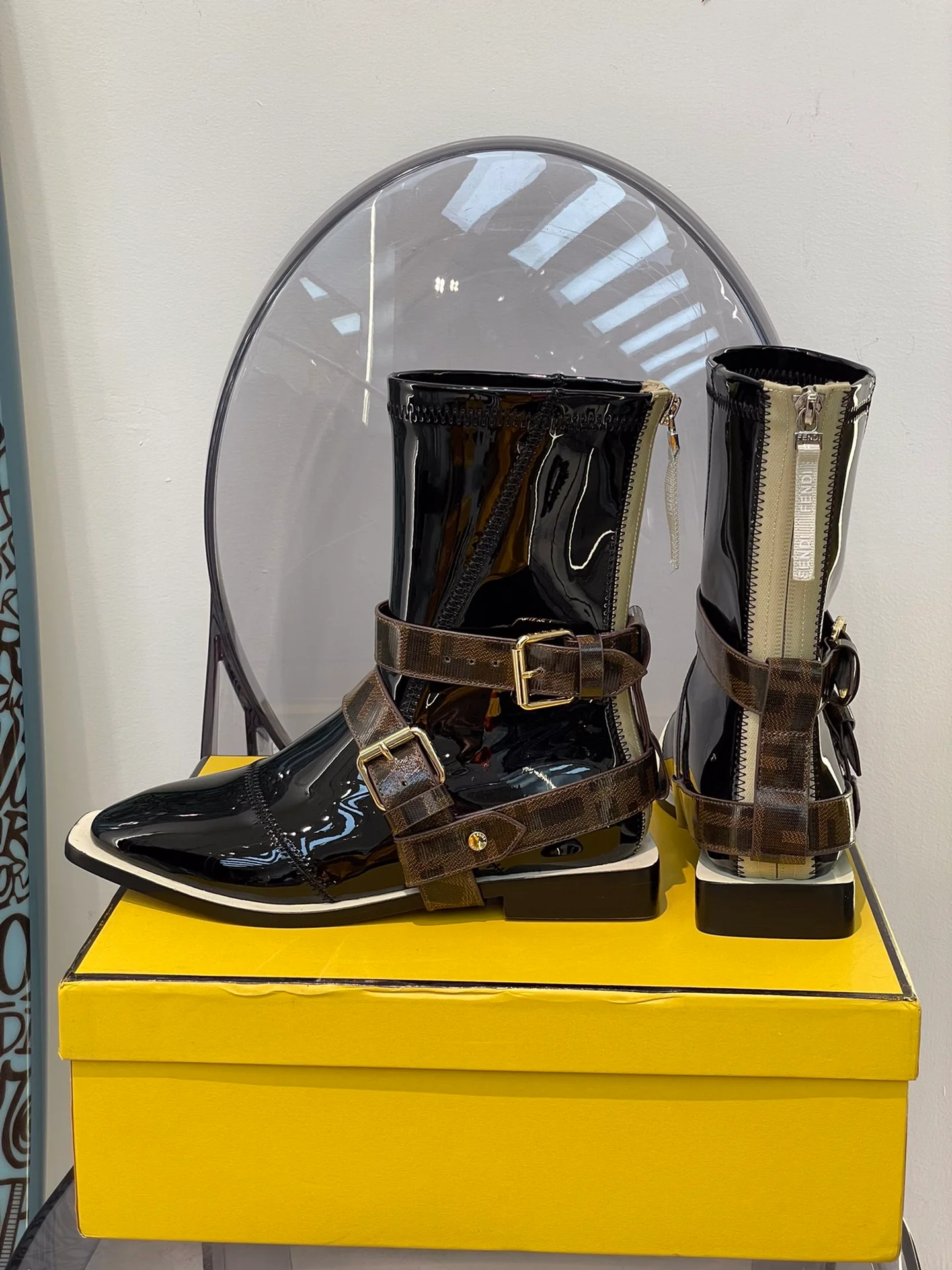 Fendi - Стильные - Британский стиль - Модные ботинки