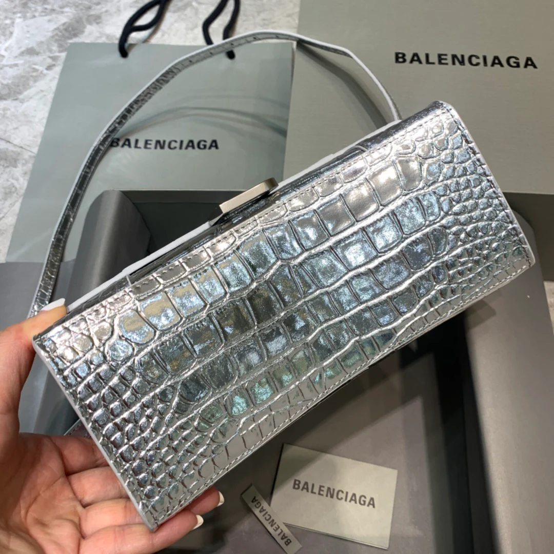 Сумка Balenciaga ?Песочные часы? — серебристая с крокодиловым рисунком