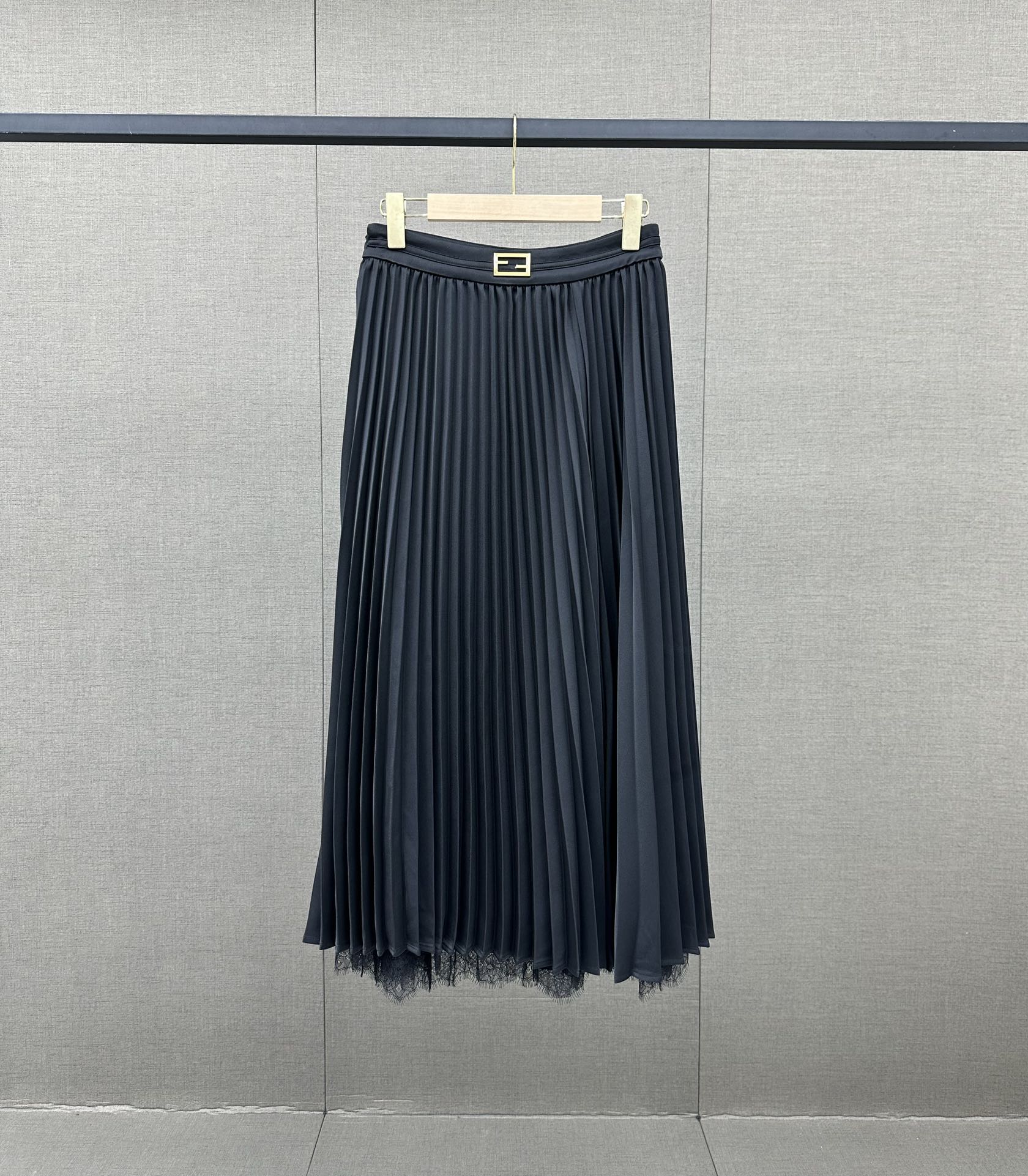 Fendi-2403 - Элегантная и милая однотонная плиссированная юбка миди
