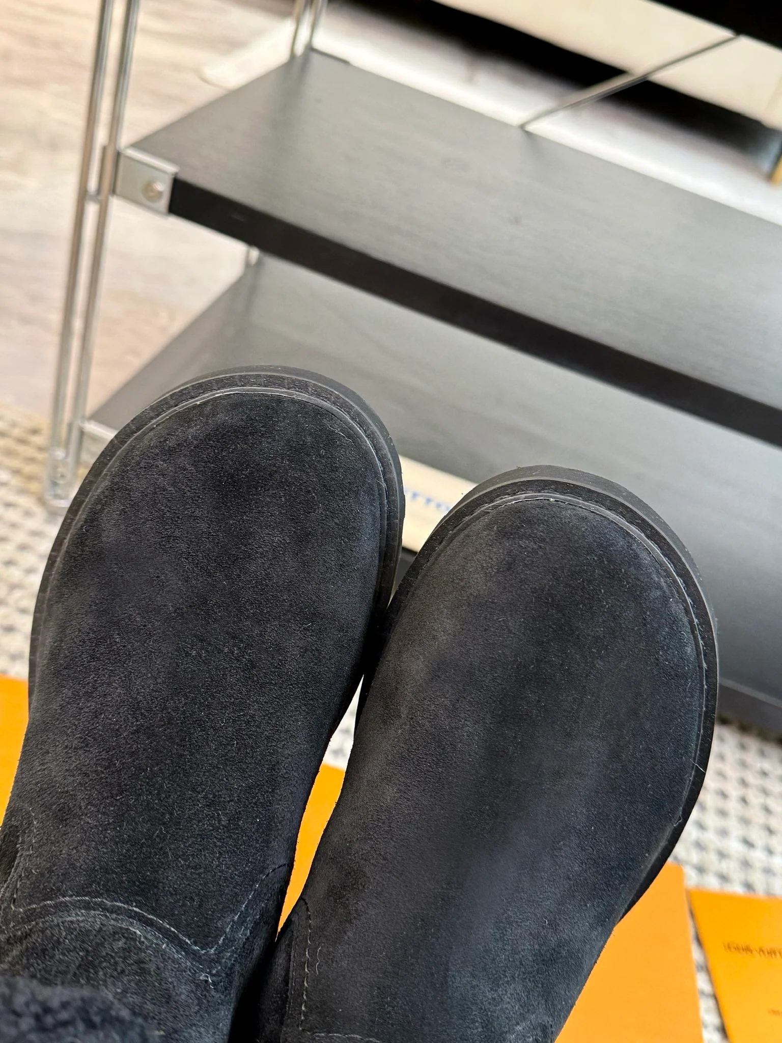 Снежные ботинки на платформе LV-2024 - черные