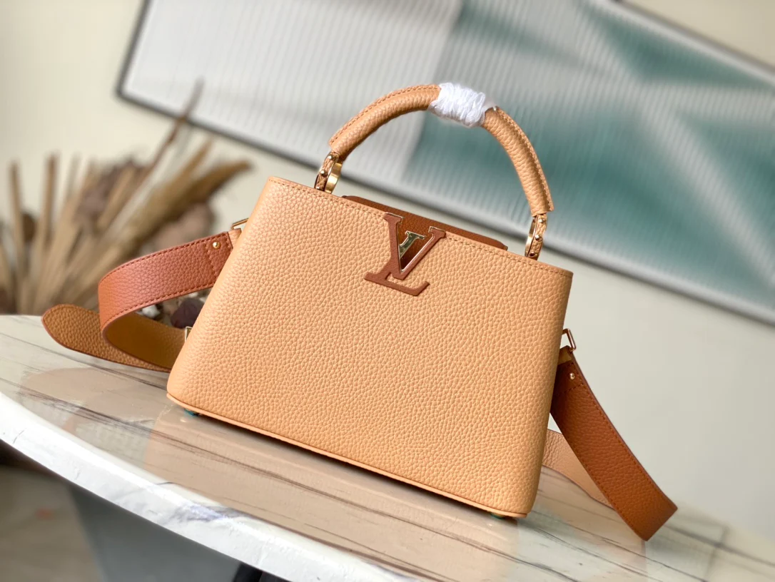 m23058-LV-capucines-коричневый с коричневыми отверстиями от гвоздей-средний