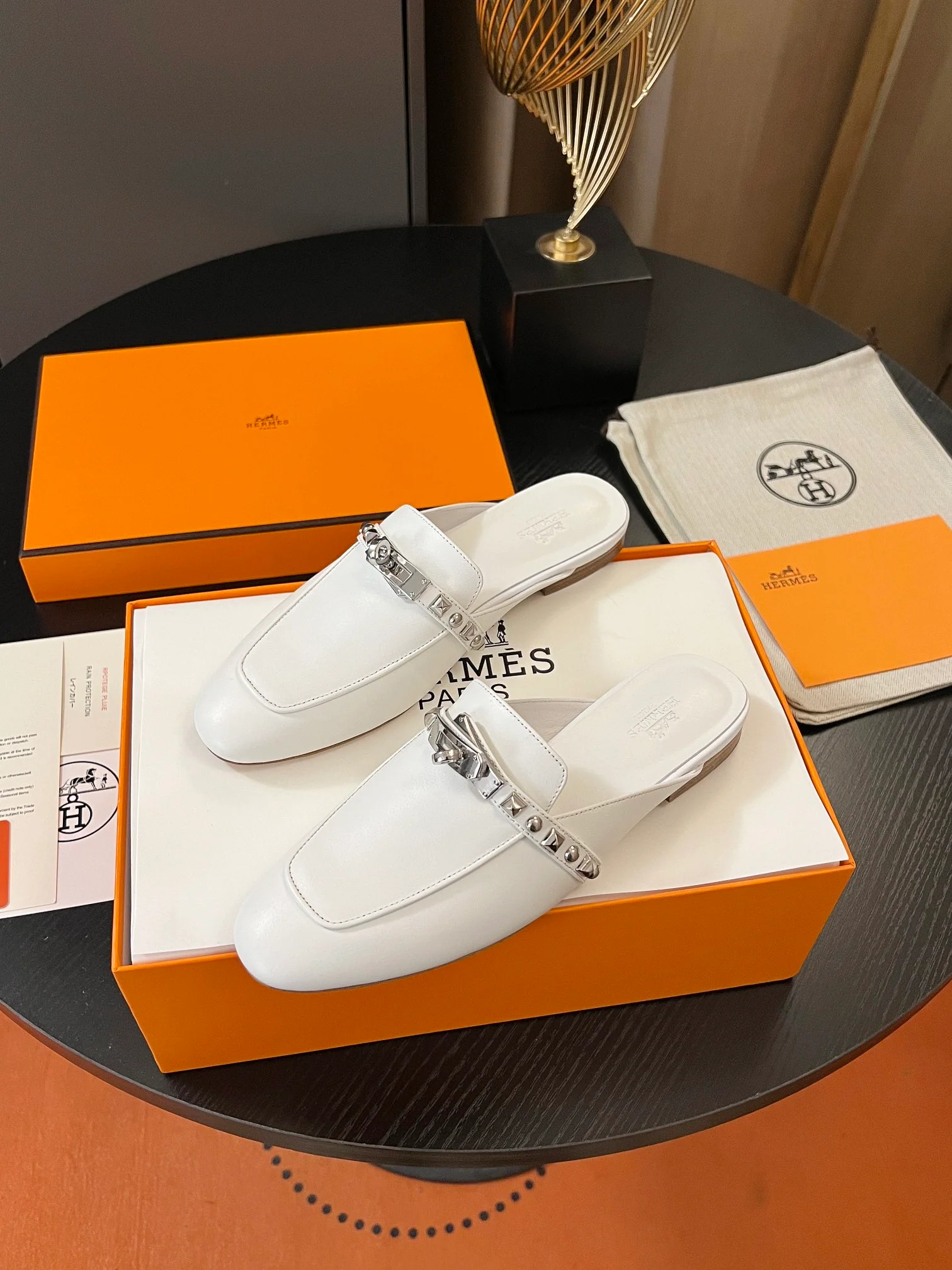 Мюли Hermes 2024 с металлической пряжкой - Сандалии без застежек - Черные