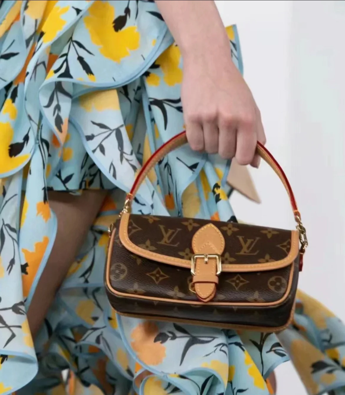 m83566-LV-nana-diane сумка