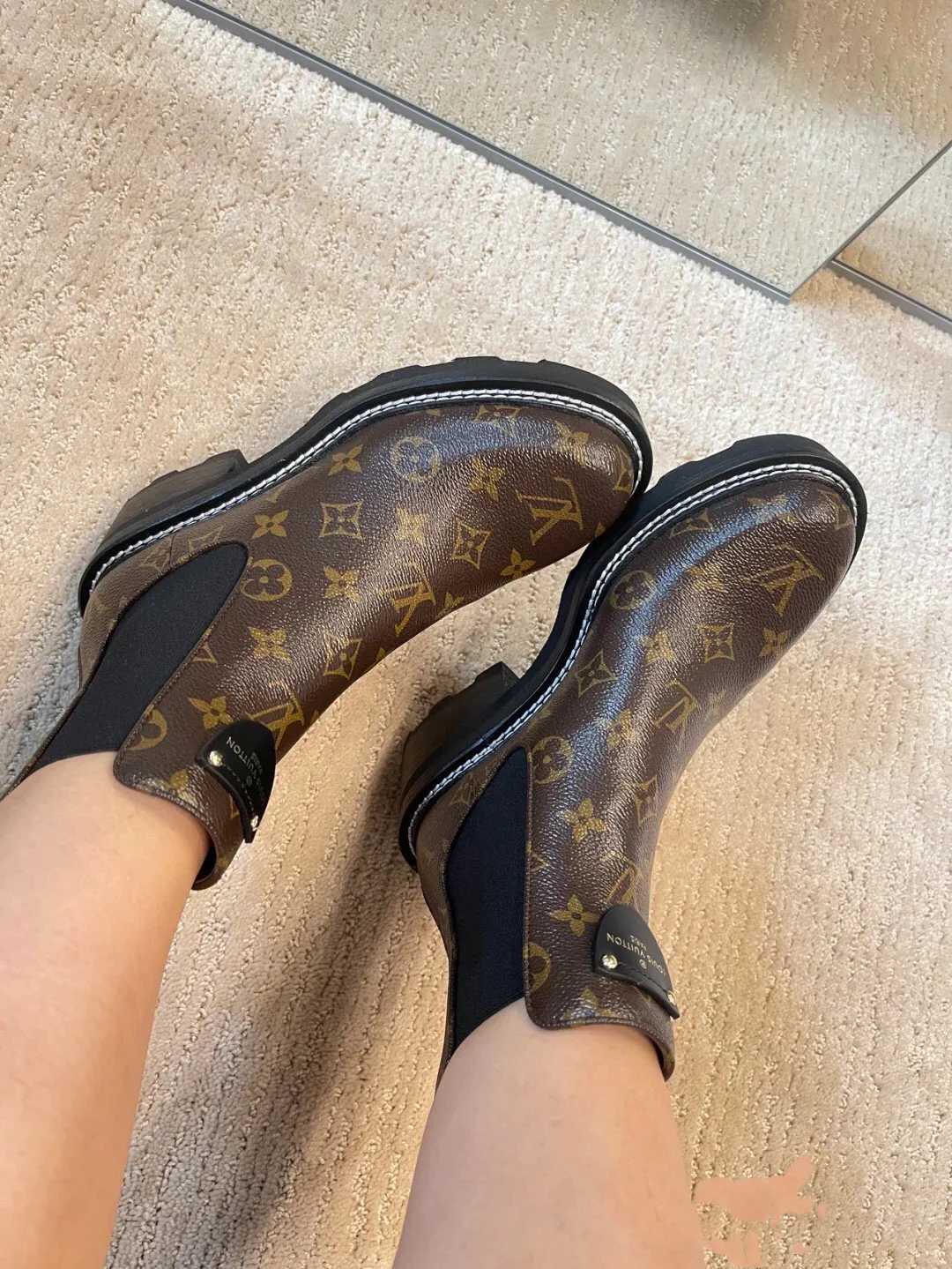 Новинка осенне-зимней коллекции LV 2023 - Beaubourg - Ботильоны - Короткие ботинки