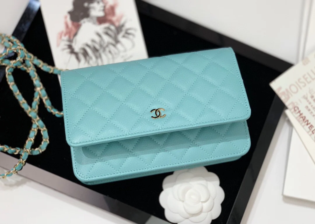 Пряжка Chanel WOC с узором ?Кунжут? из светлого золота - 4 шт.