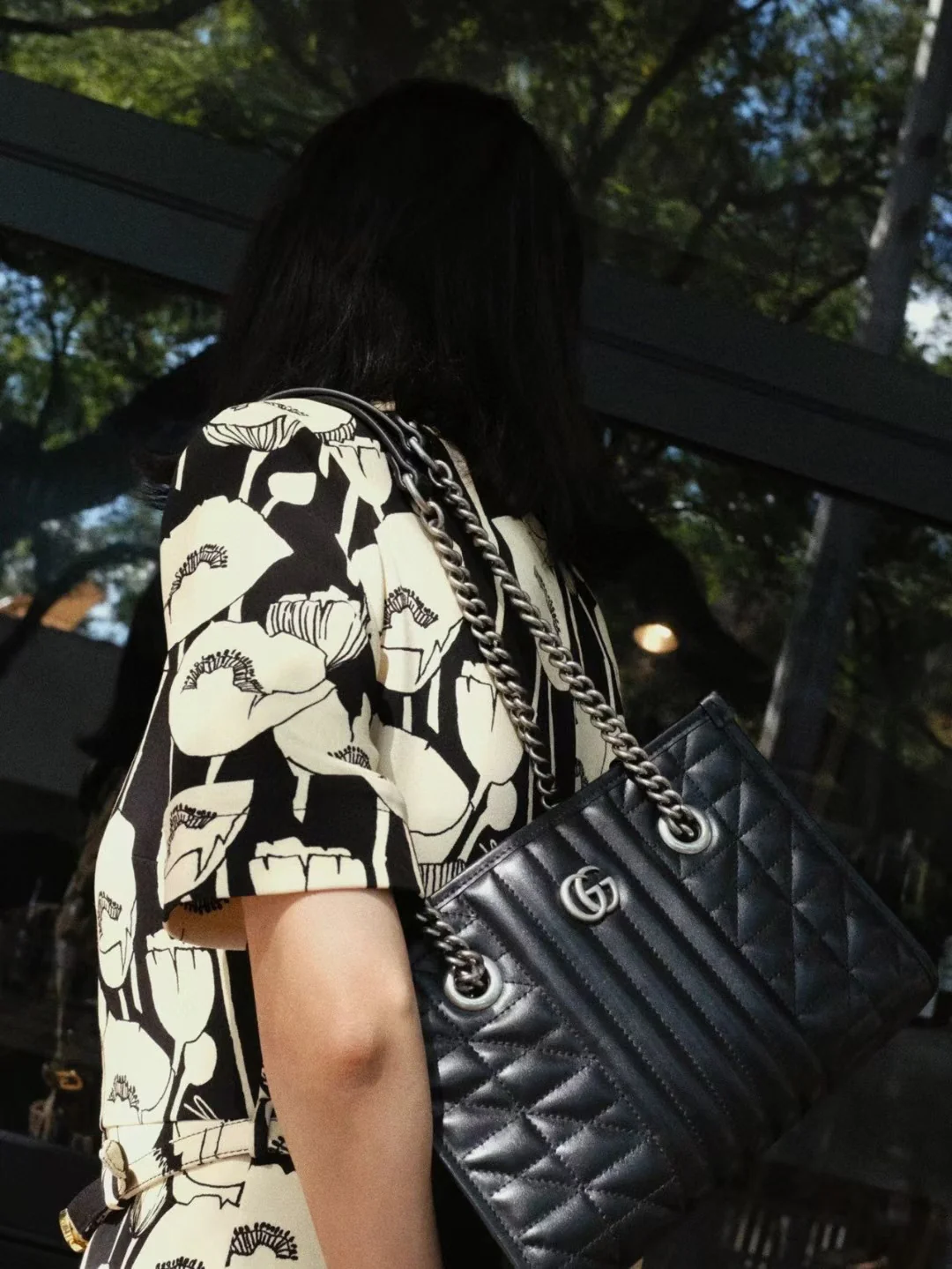 Маленькая сумка-шоппер Gucci Marmont Geometric Series - 3