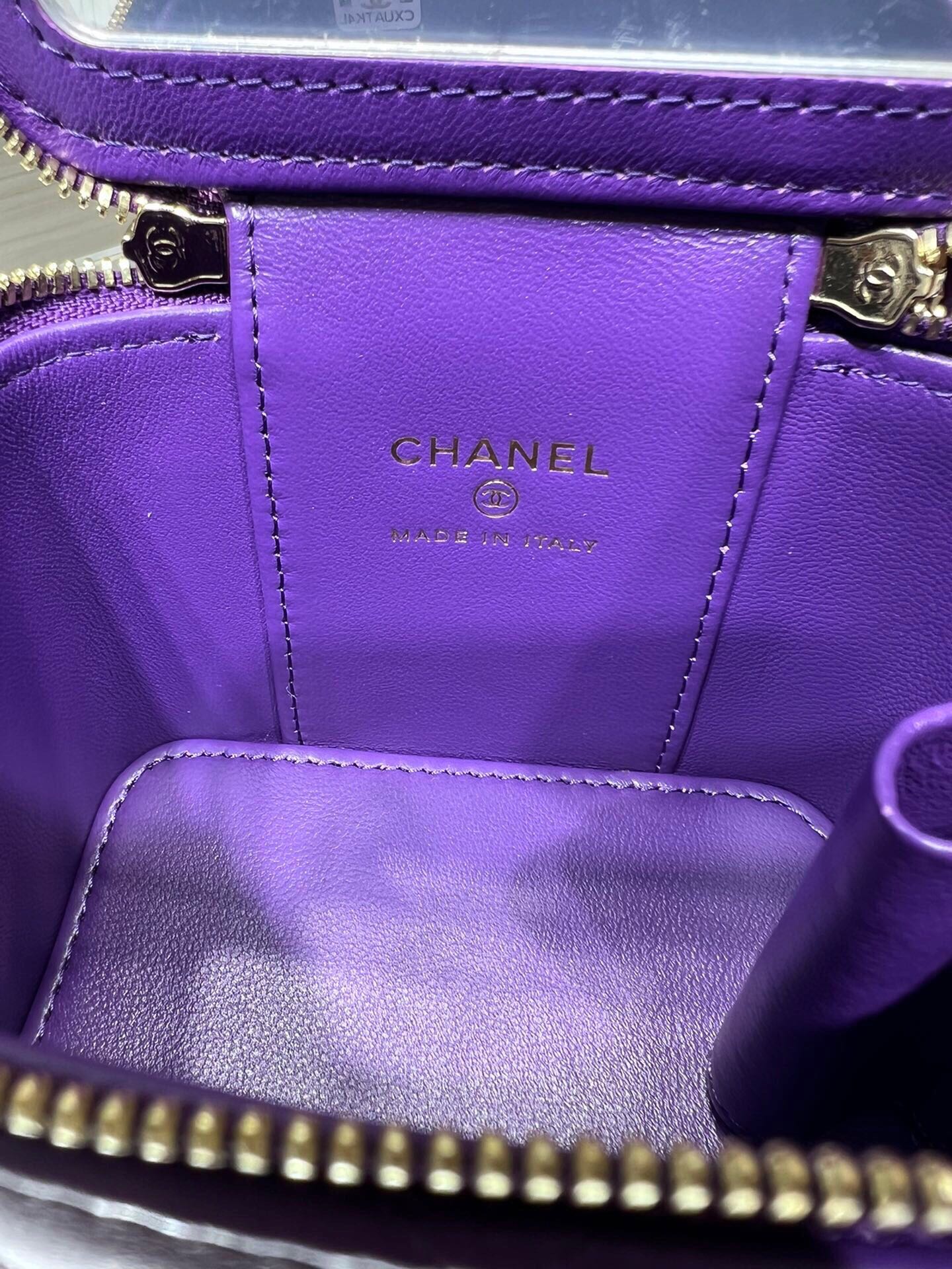 Футляр для помады Chanel 2022 Métiers d'Art - Маленькая коробочка - Фиолетовый