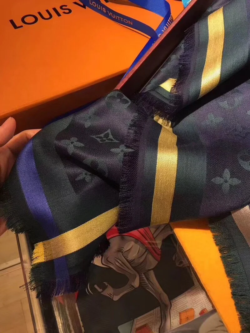 Шелковый шарф LV-140 Monogram — модель высшего класса с исключительно мягкой текстурой — 2 шт.