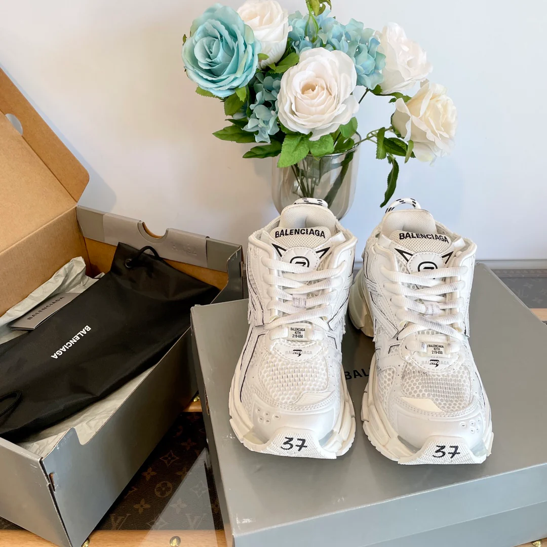 Кроссовки Balenciaga 7th Generation Retro Dad Sneakers - белые