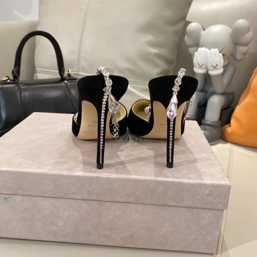 Jimmy - Цепочка с крестом и стразами - Туфли на высоком каблуке - 1