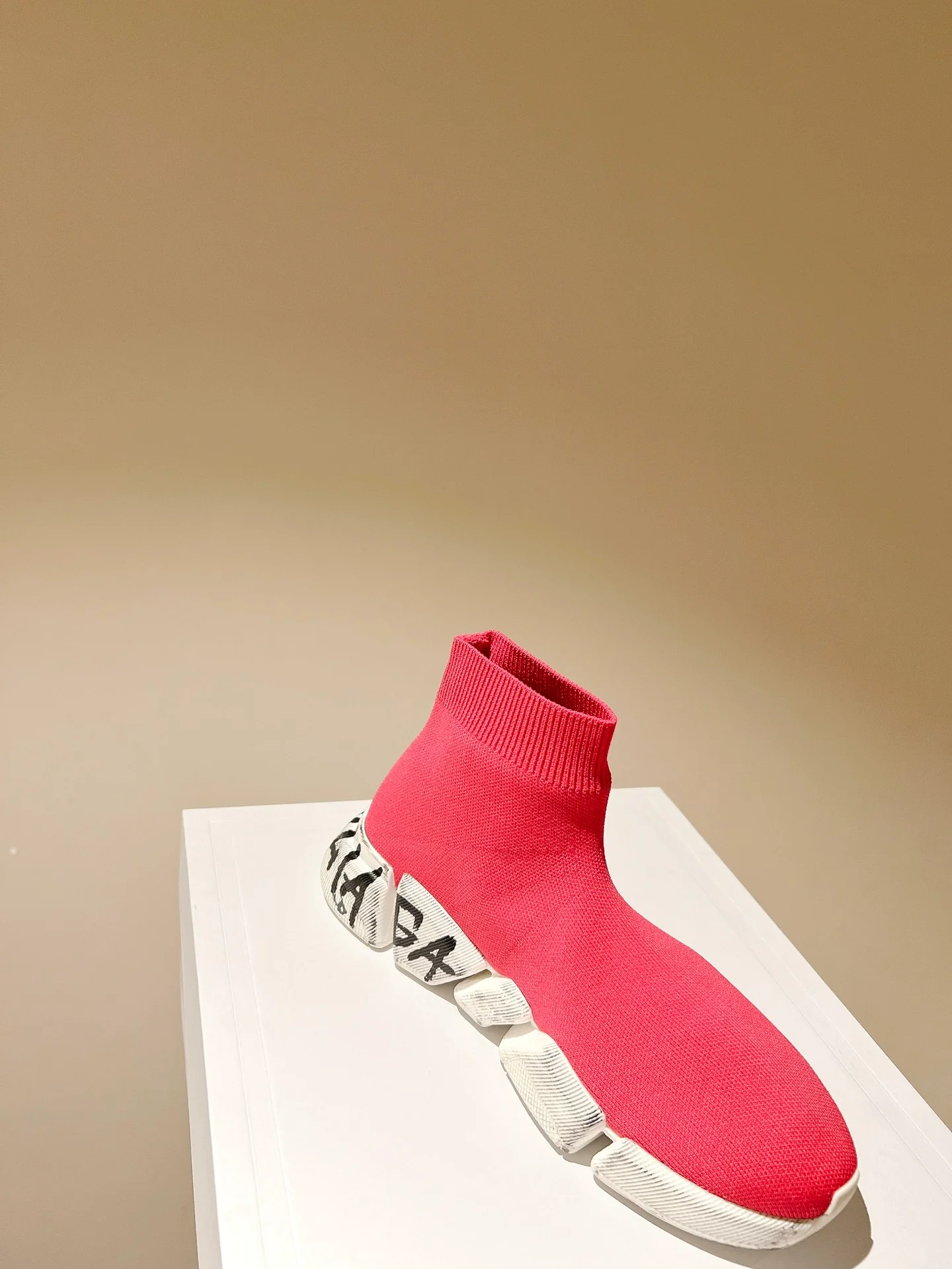 Balenciaga - Новинка 2023 года - Туфли-носки - Унисекс - Розовый