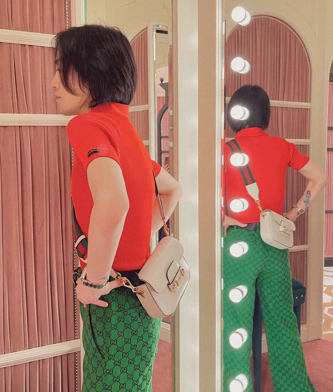 Сумка-седло Gucci 1955 из натуральной кожи с пряжкой в ??виде подковы