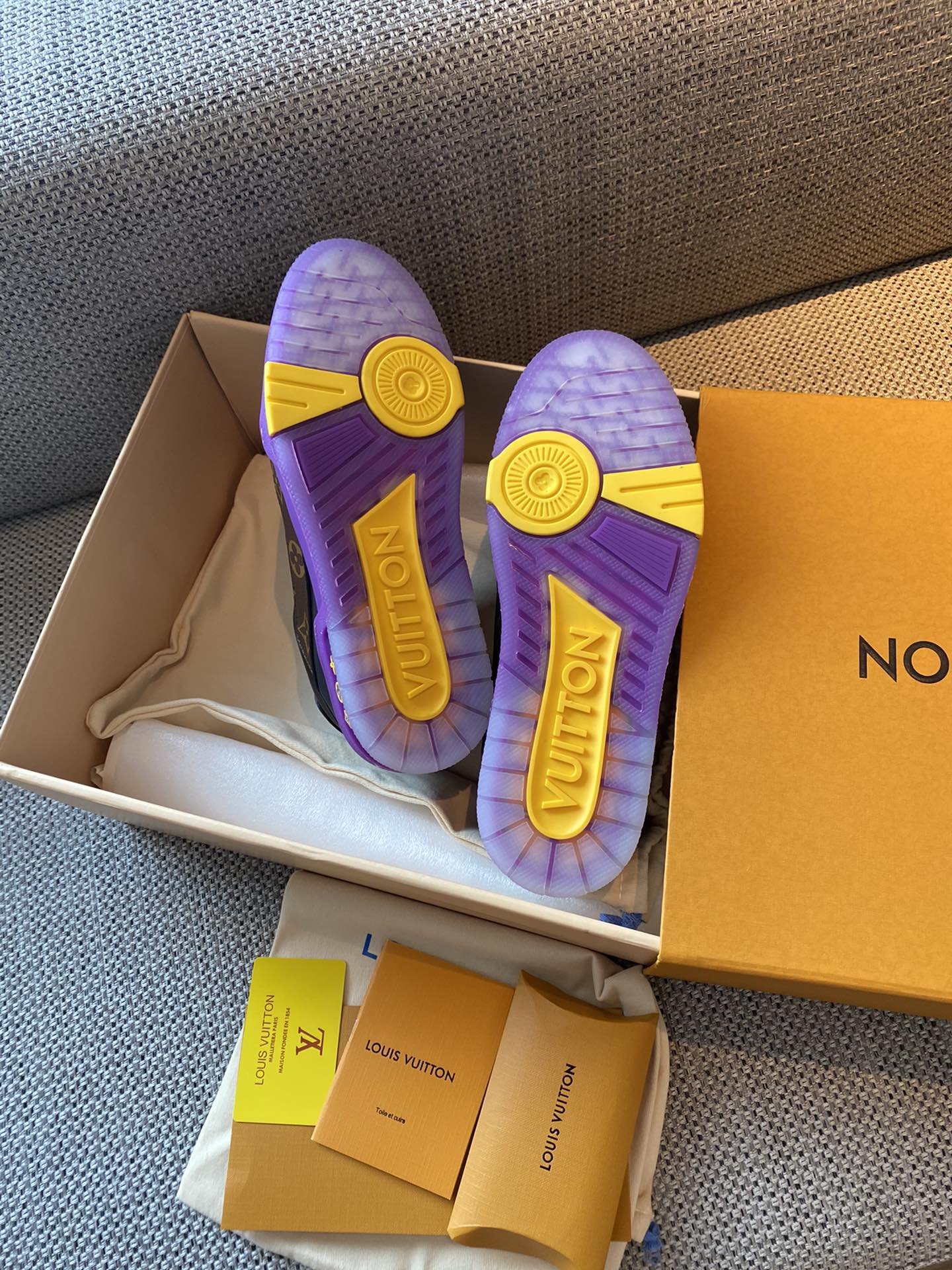 Обувь LV - кроссовки LV Trainer - 21